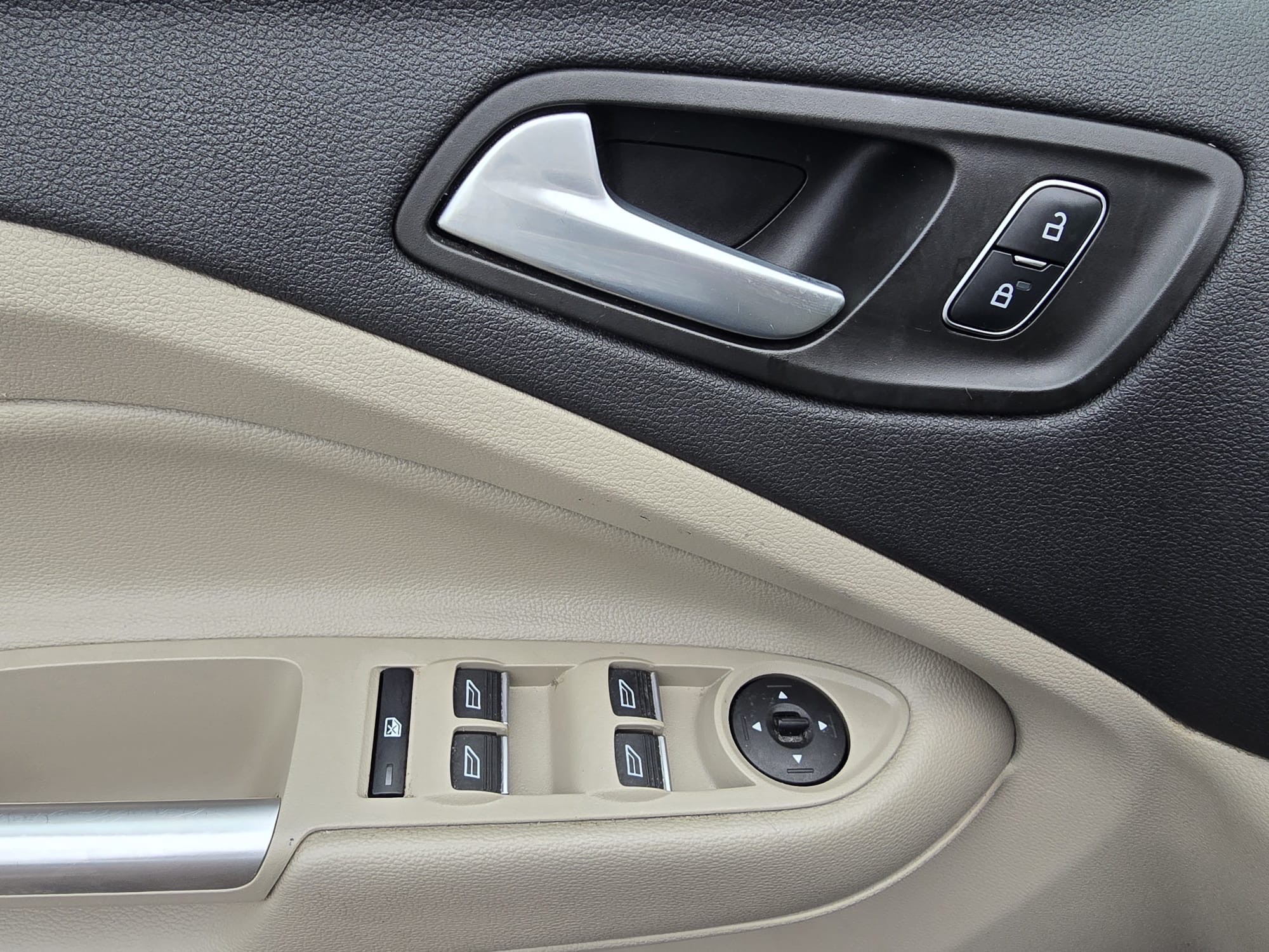 /carzrus/2019-Ford-Escape-2866058593659462.jpg