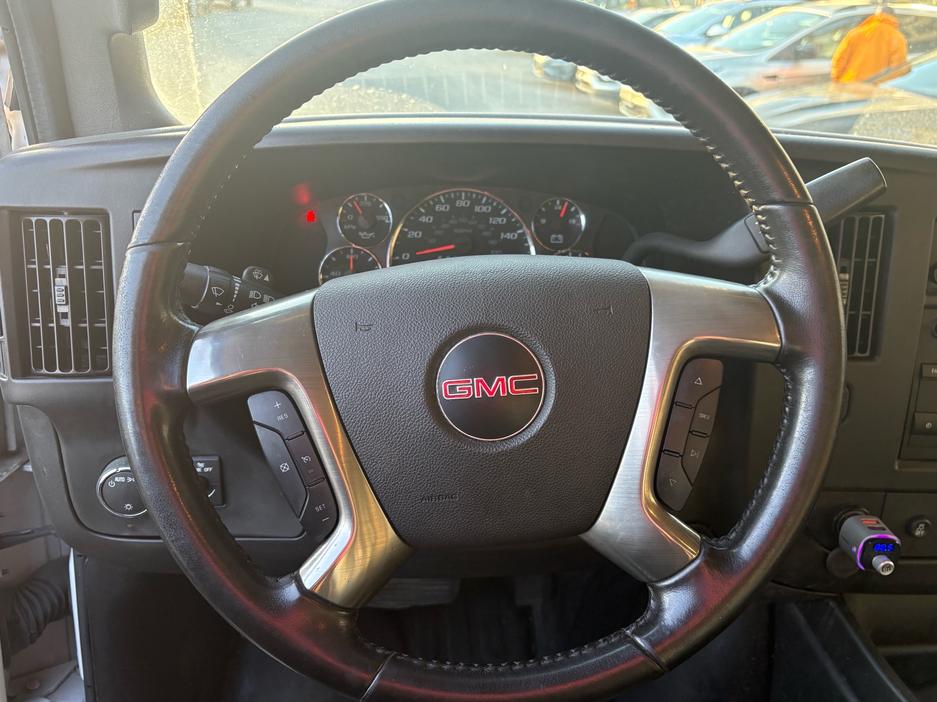 /carzrus/2019-GMC-Savana-17799459731841538.jpg