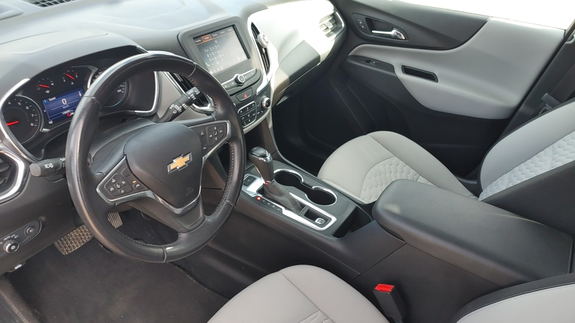 /carzrus/2020-Chevrolet-Equinox-7049908075819511.jpg