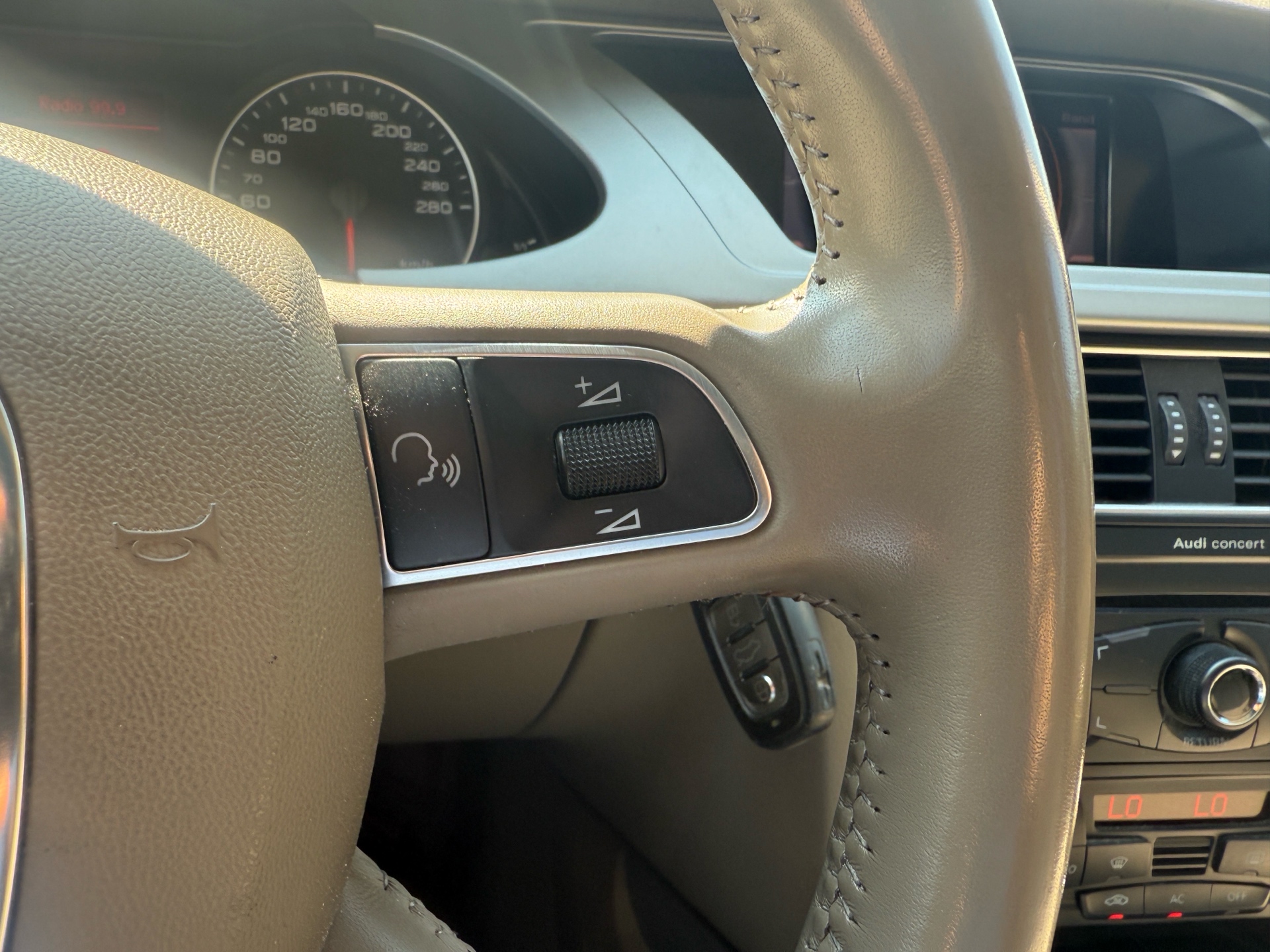 /caspianautosalesservices/2011-AUDI-A4-12204634827629635.jpg