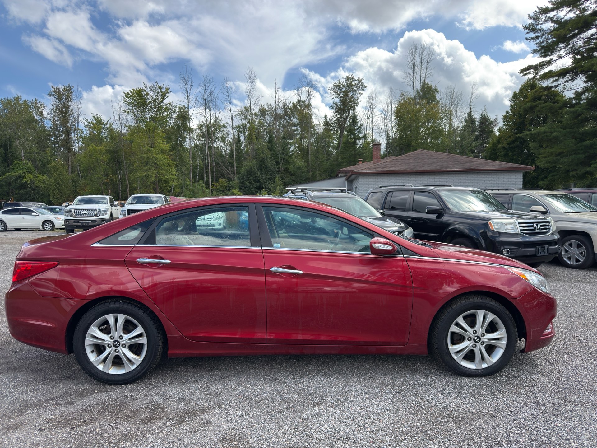 /caspianautosalesservices/2011-Hyundai-Sonata-10027430801369075.jpg