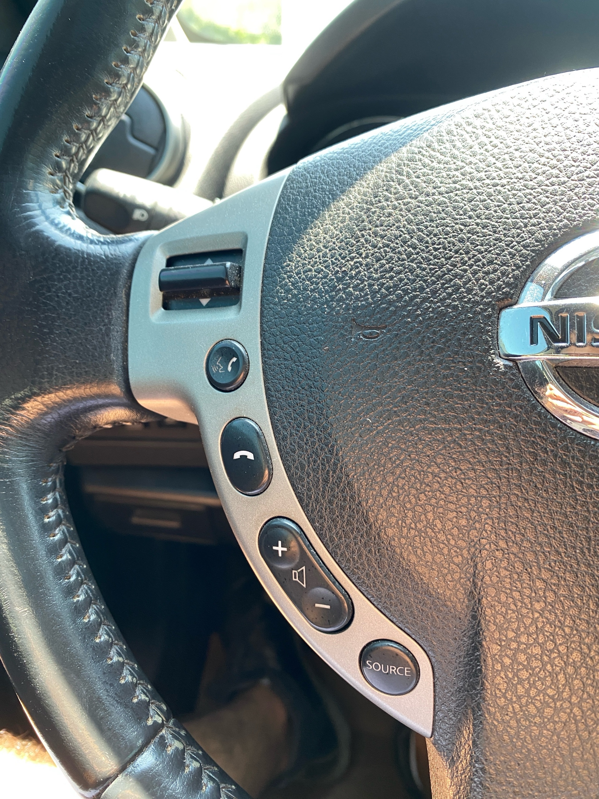/caspianautosalesservices/2011-Nissan-Rogue-5212960699343043.jpg