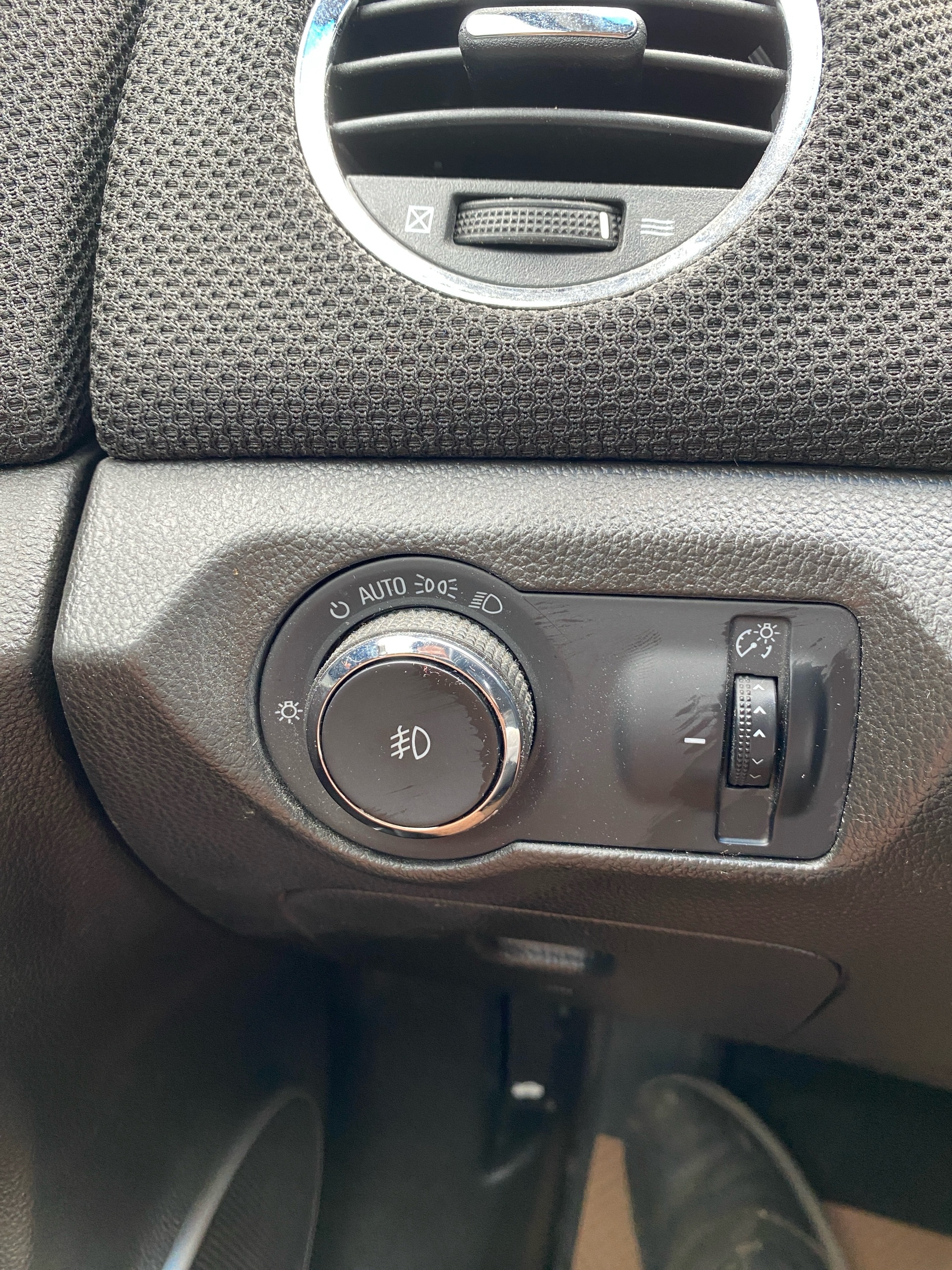 /caspianautosalesservices/2012-Chevrolet-Cruze-086448263336806.jpg