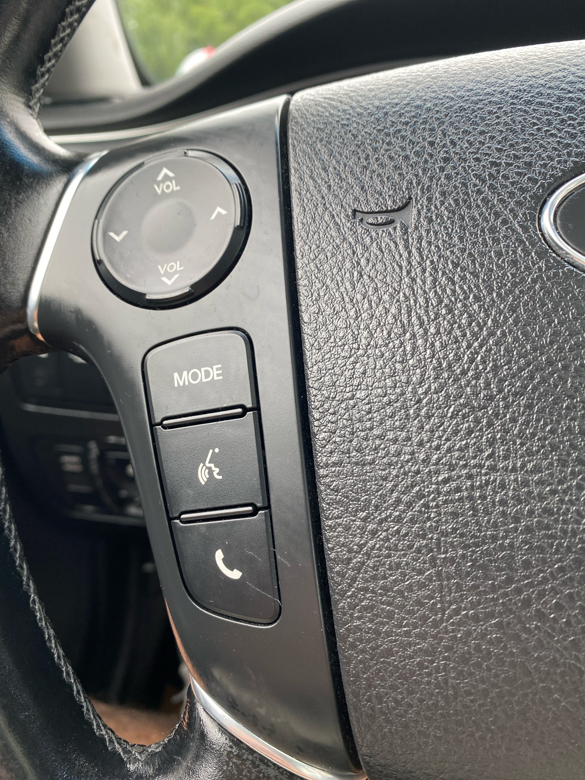 /caspianautosalesservices/2012-Hyundai-Genesis-47466360509830974.jpg