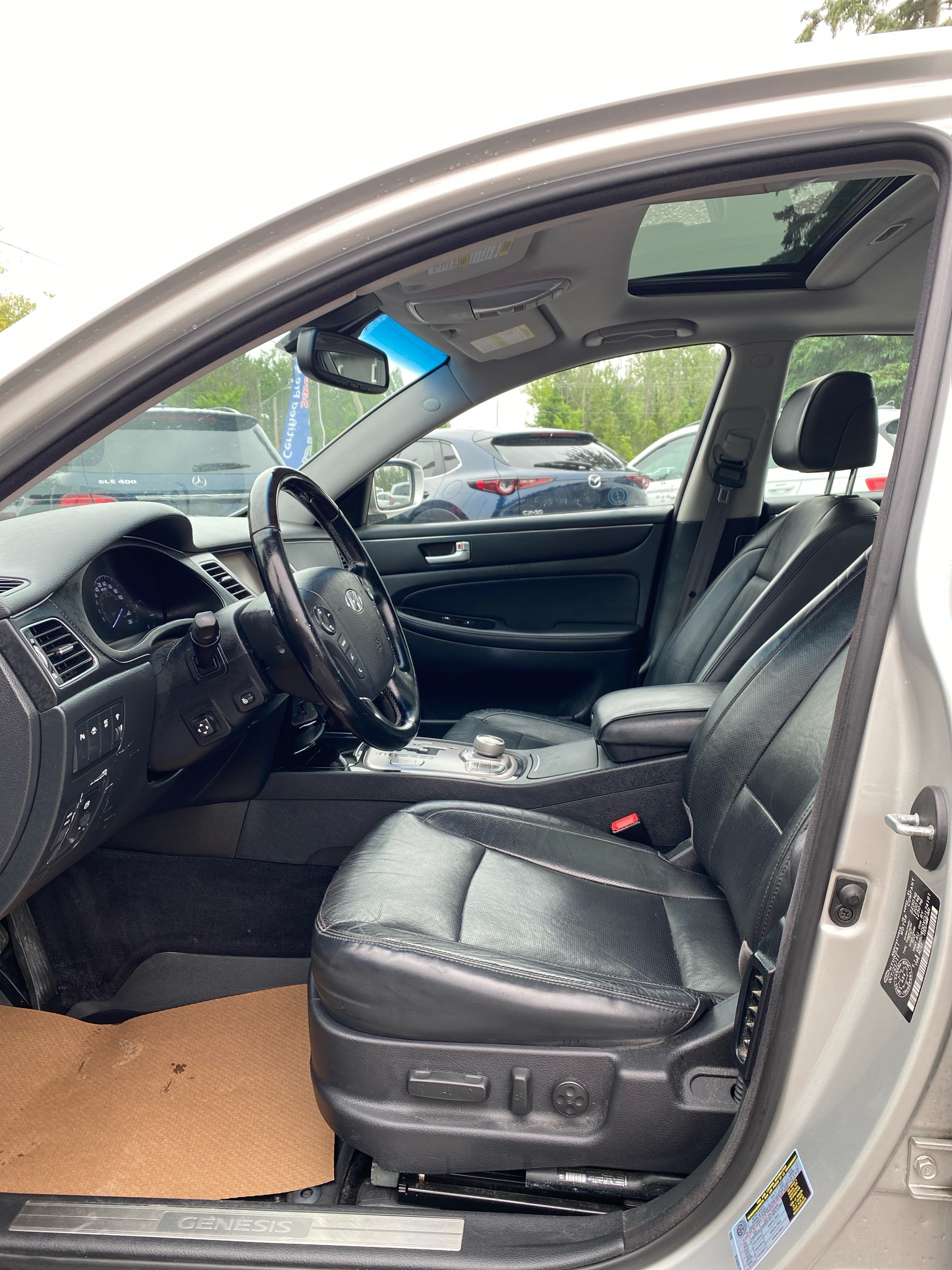 /caspianautosalesservices/2012-Hyundai-Genesis-6950374298836055.jpg