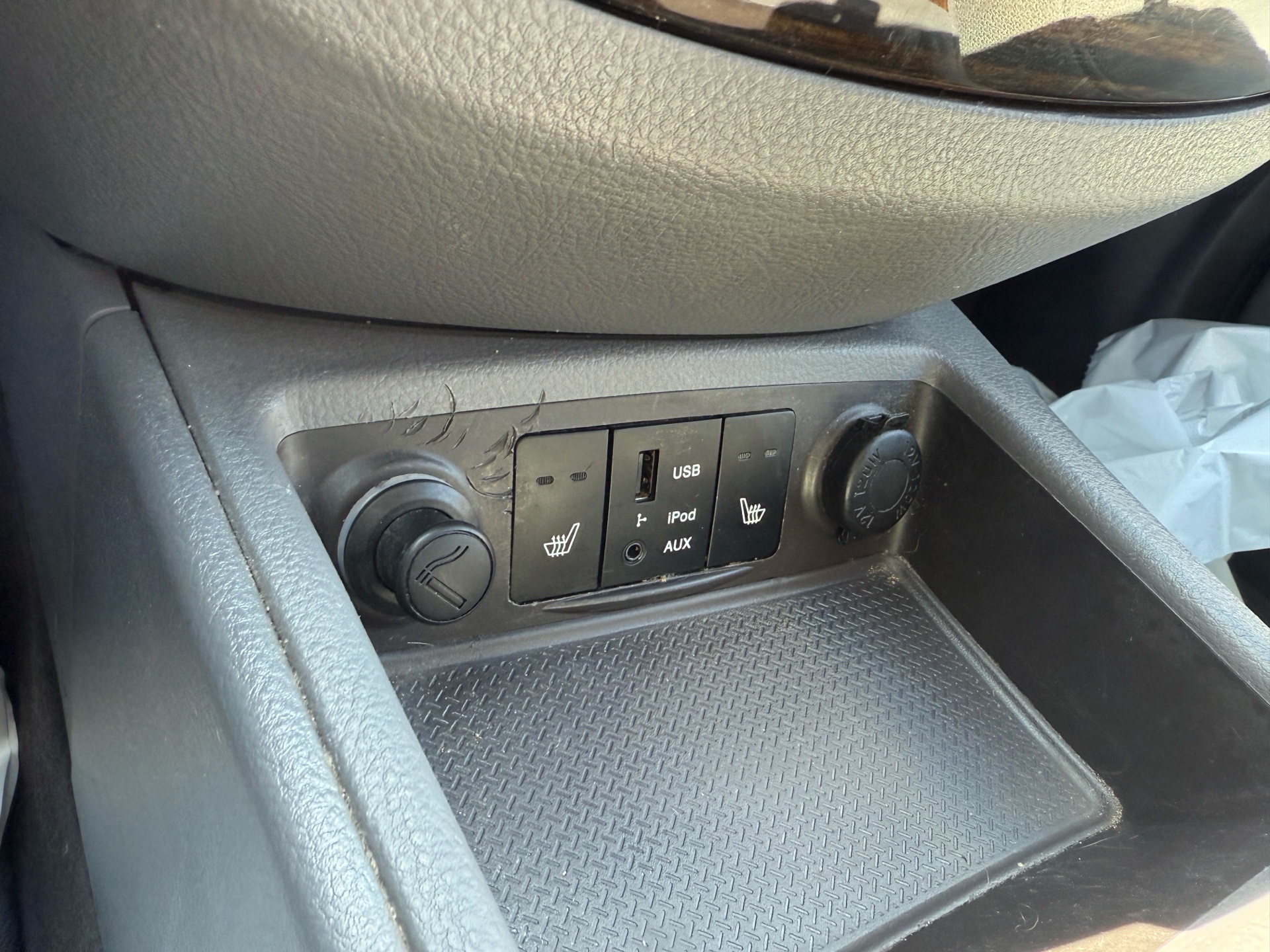 /caspianautosalesservices/2012-Hyundai-SantaFe-11086264828659886.jpg