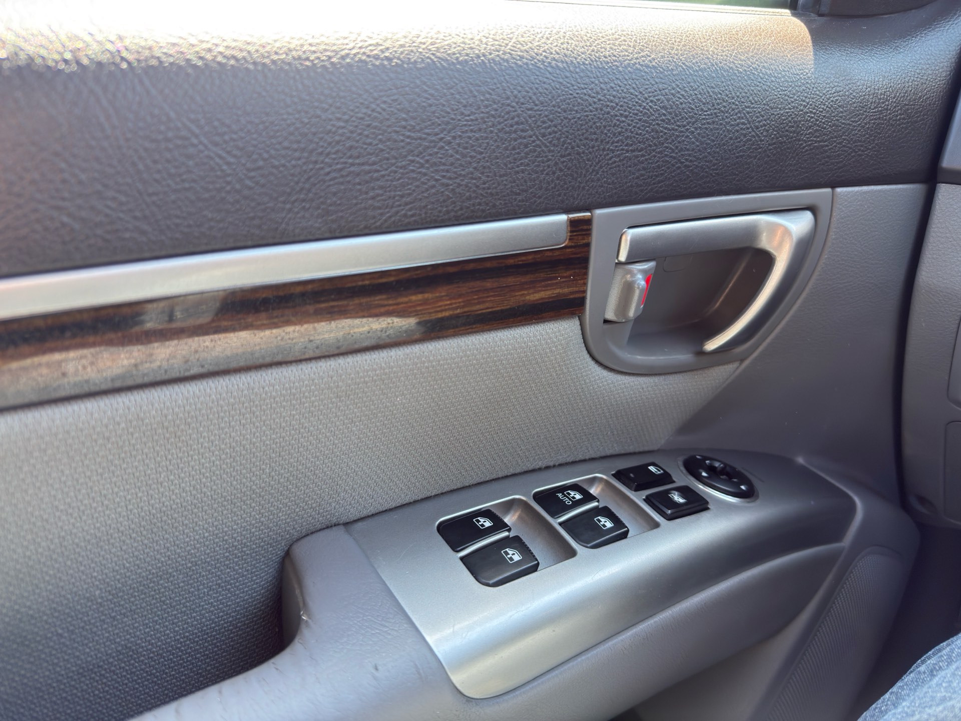 /caspianautosalesservices/2012-Hyundai-SantaFe-7630472672222228.jpg