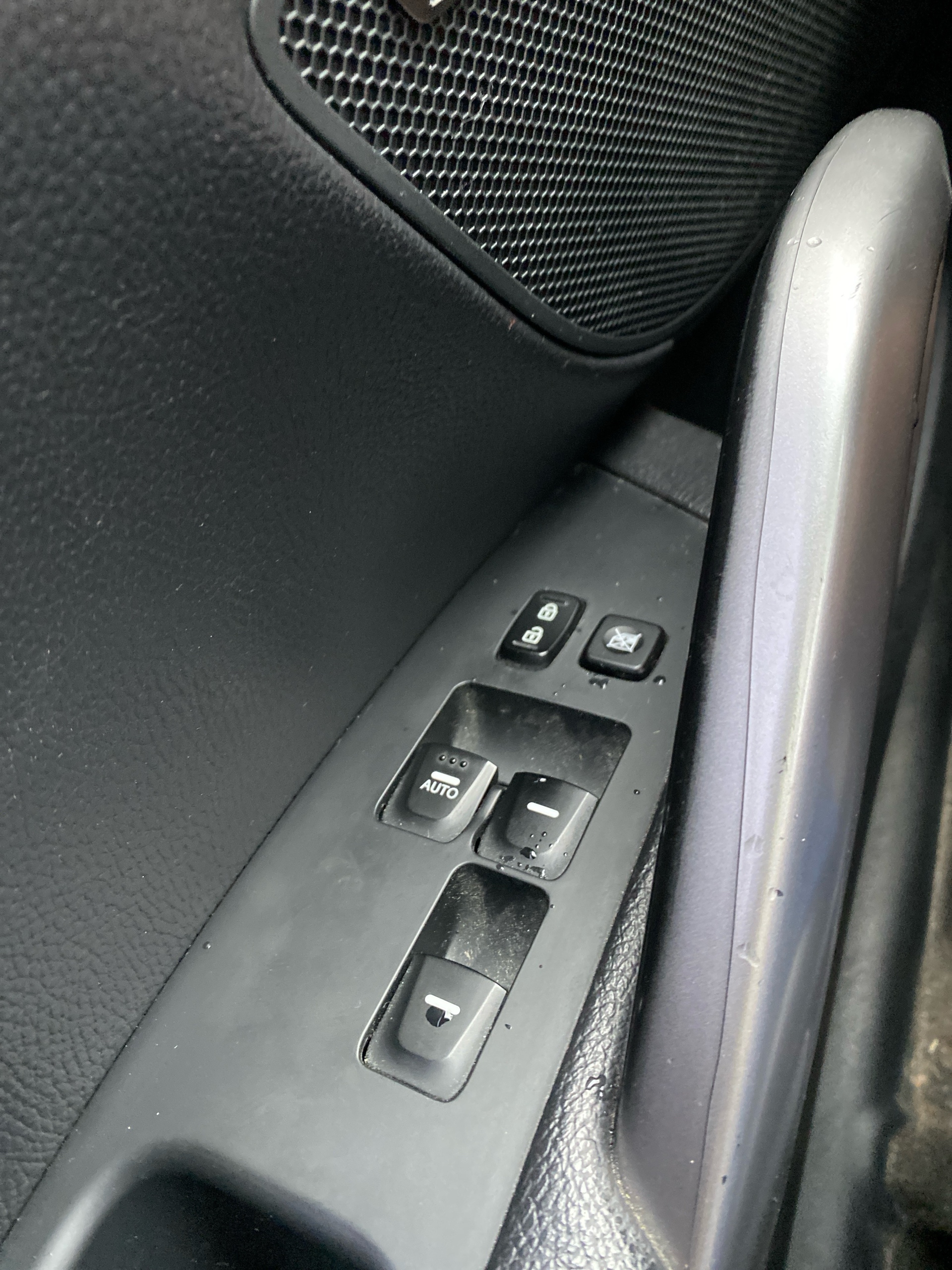 /caspianautosalesservices/2013-Hyundai-Veloster-028650902771295783.jpg
