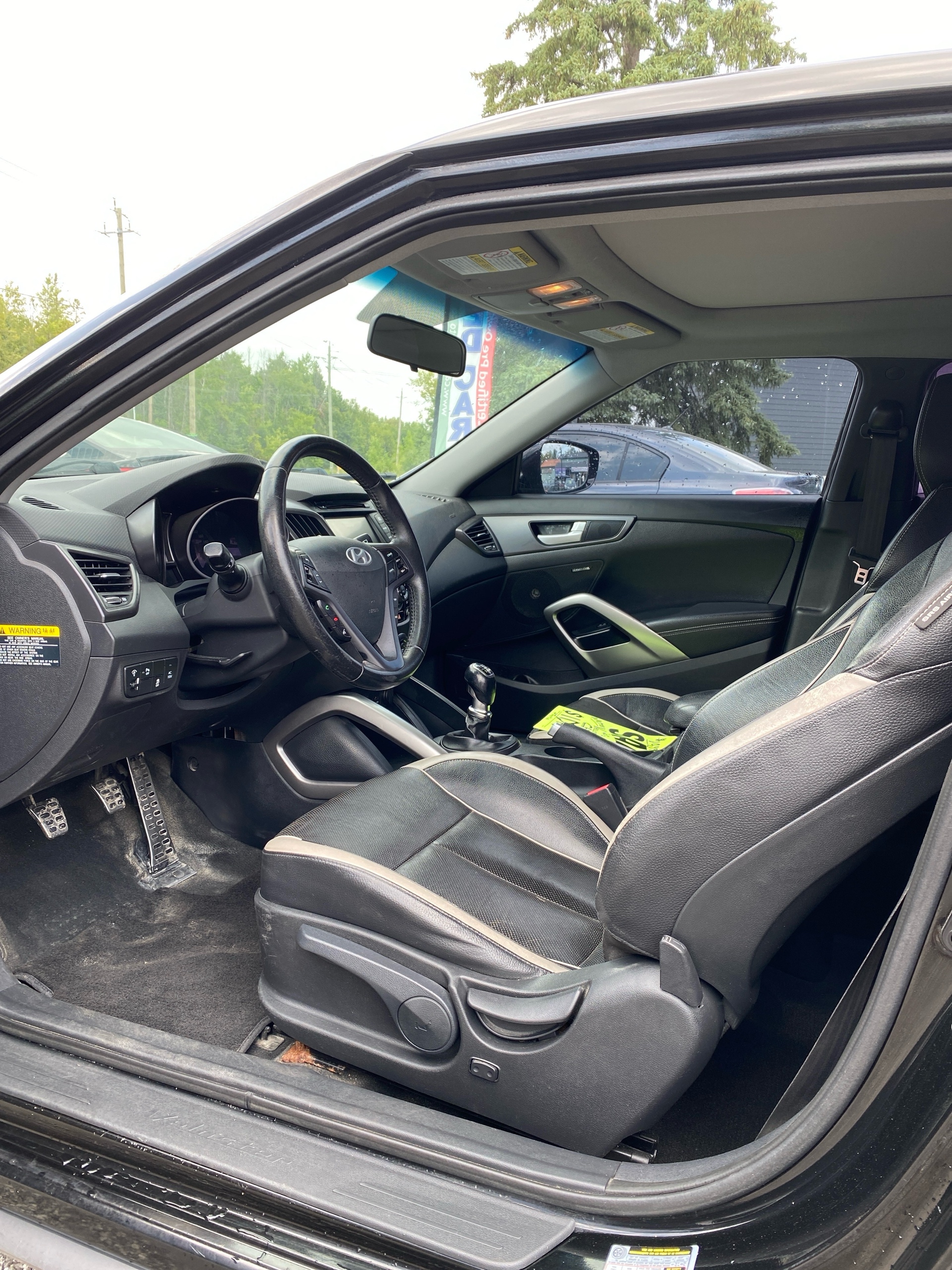 /caspianautosalesservices/2013-Hyundai-Veloster-5250509718740564.jpg