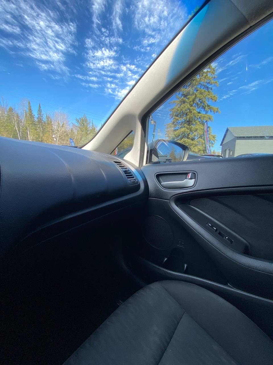 /caspianautosalesservices/2014-Kia-Forte-622504948647175.jpg