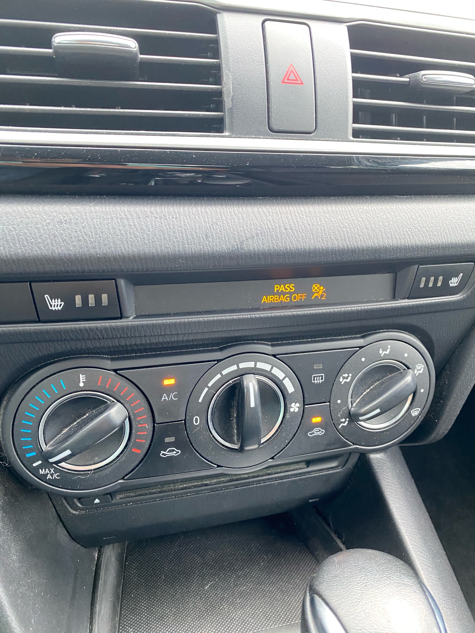 /caspianautosalesservices/2014-Mazda-Mazda3-03835875153070556.jpg