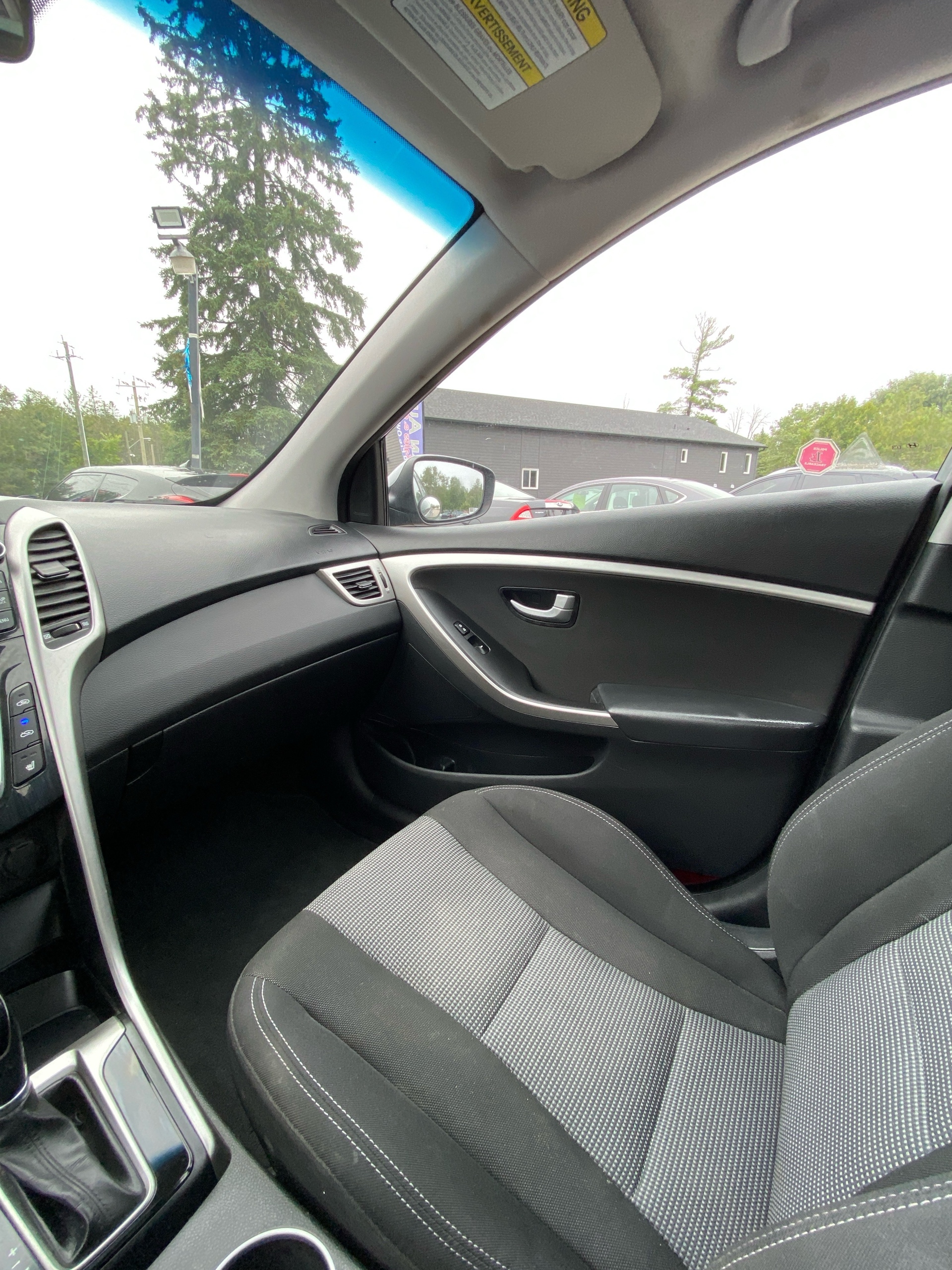 /caspianautosalesservices/2015-Hyundai-ElantraGT-0667935604819101.jpg