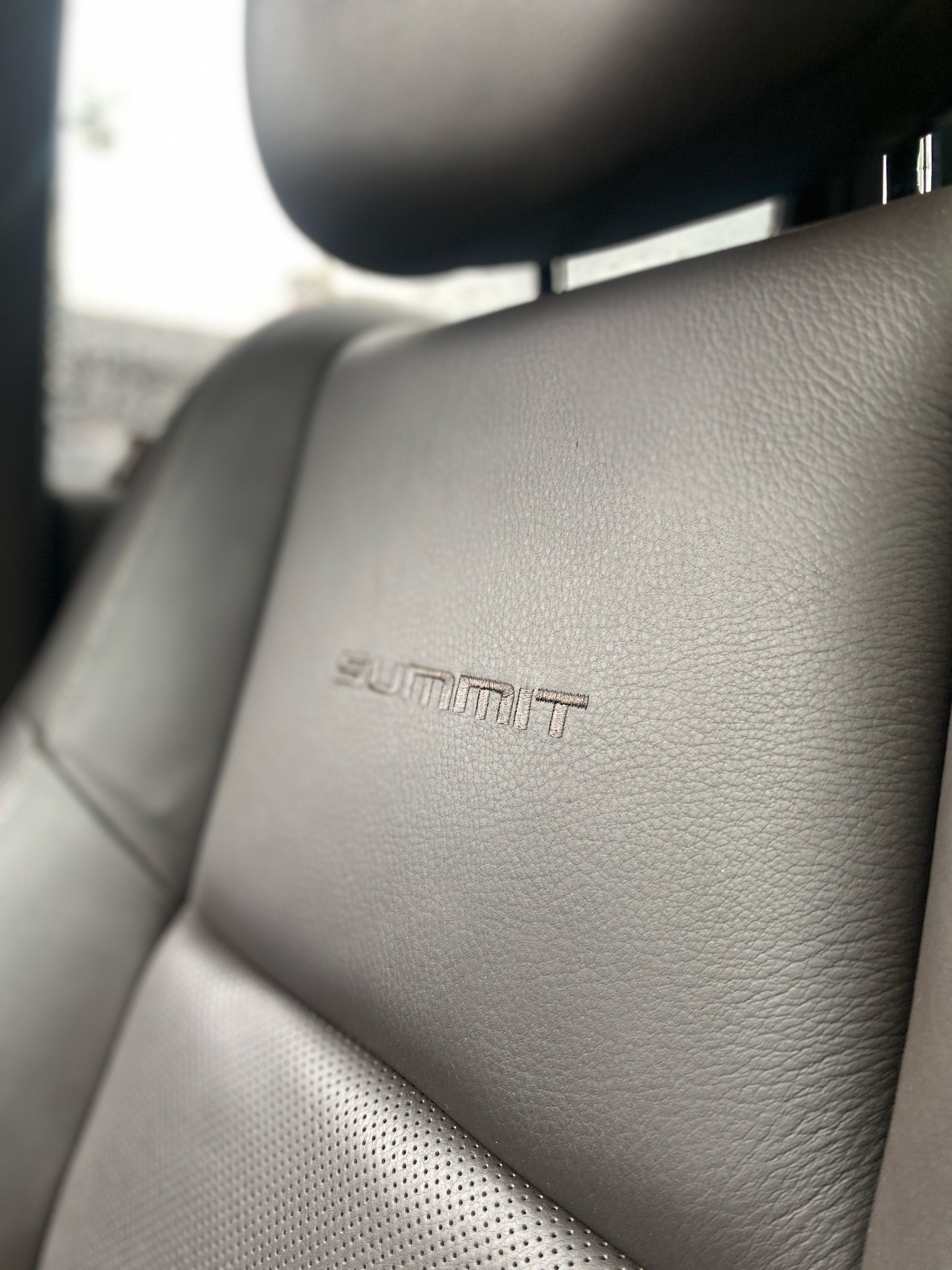 /caspianautosalesservices/2015-Jeep-GrandCherokee-2295456343134059.jpg