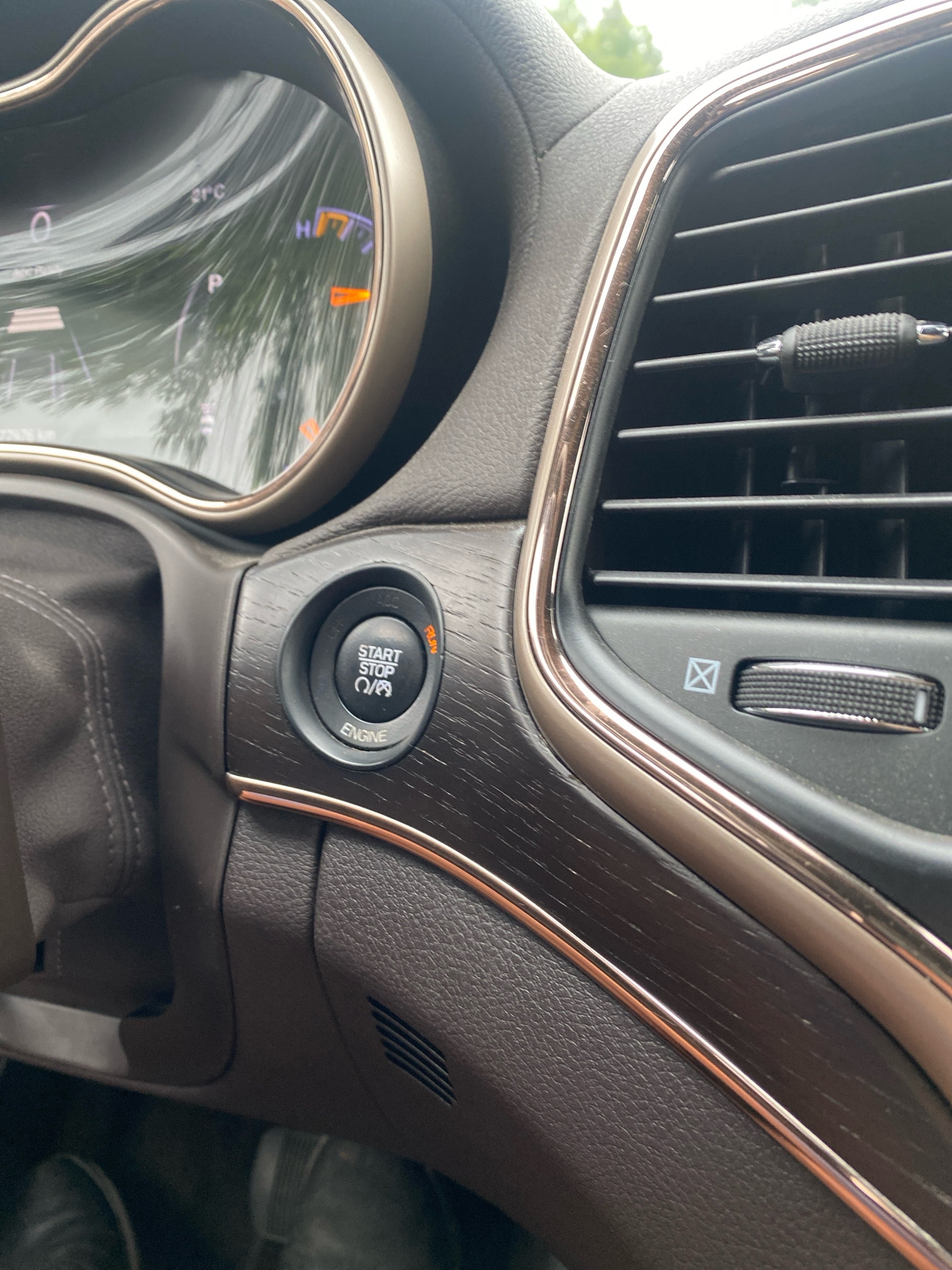 /caspianautosalesservices/2015-Jeep-GrandCherokee-6220092177668244.jpg