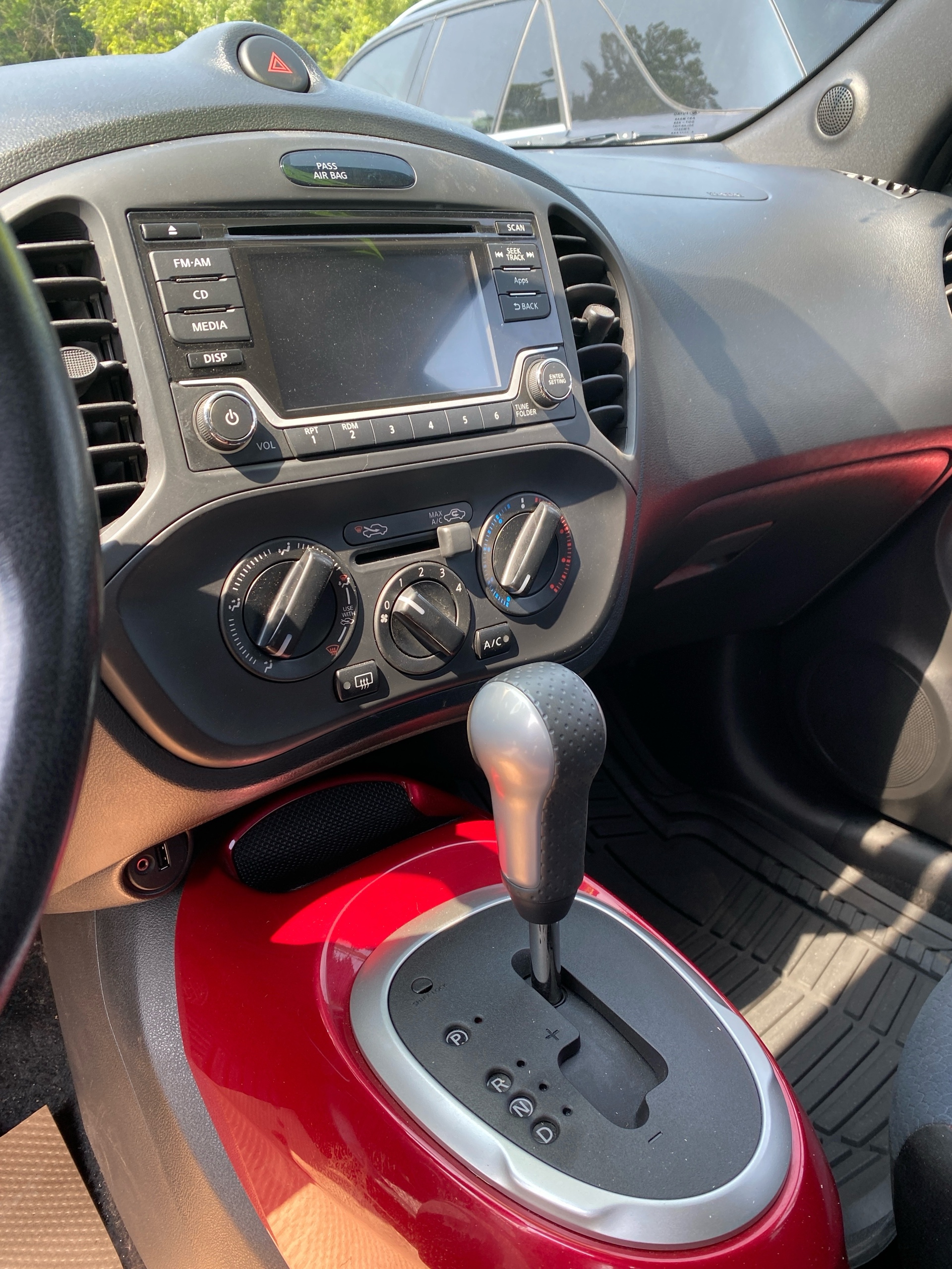 /caspianautosalesservices/2015-Nissan-Juke-783734889341273.jpg