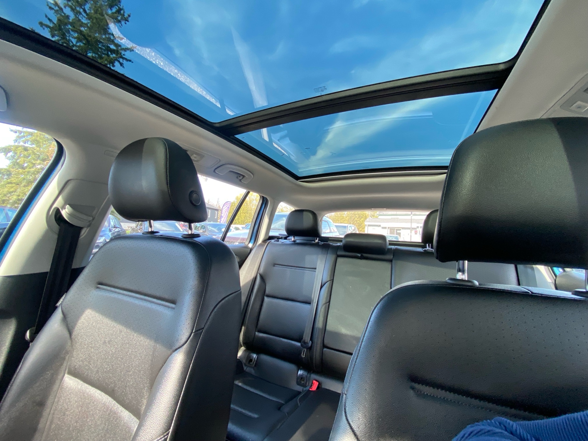 /caspianautosalesservices/2017-VOLKSWAGEN-GOLFSPORTWAGEN-7863468476670761.jpg