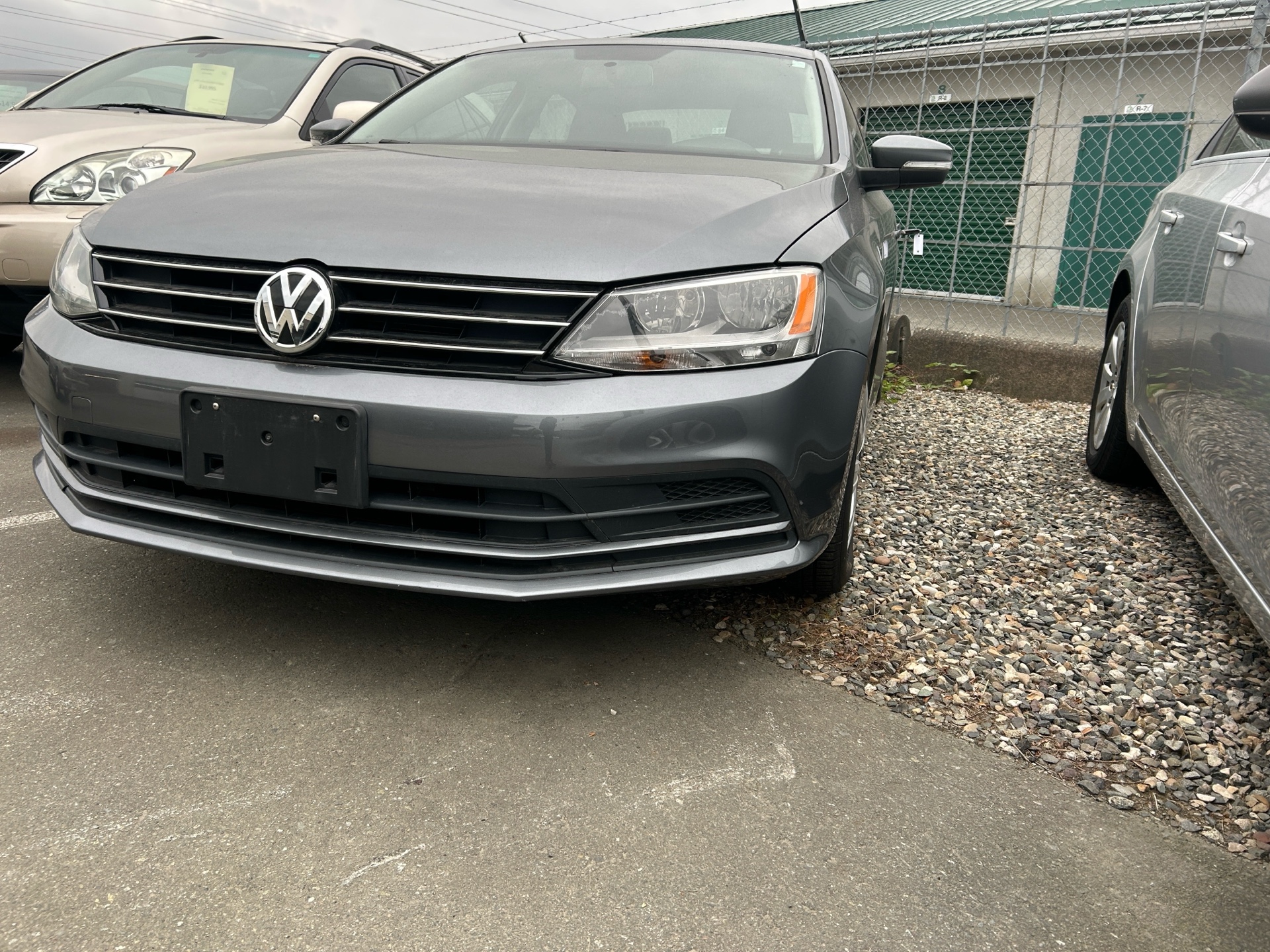 2015 Volkswagen Jetta 4dr 2.0L Auto Trendline+