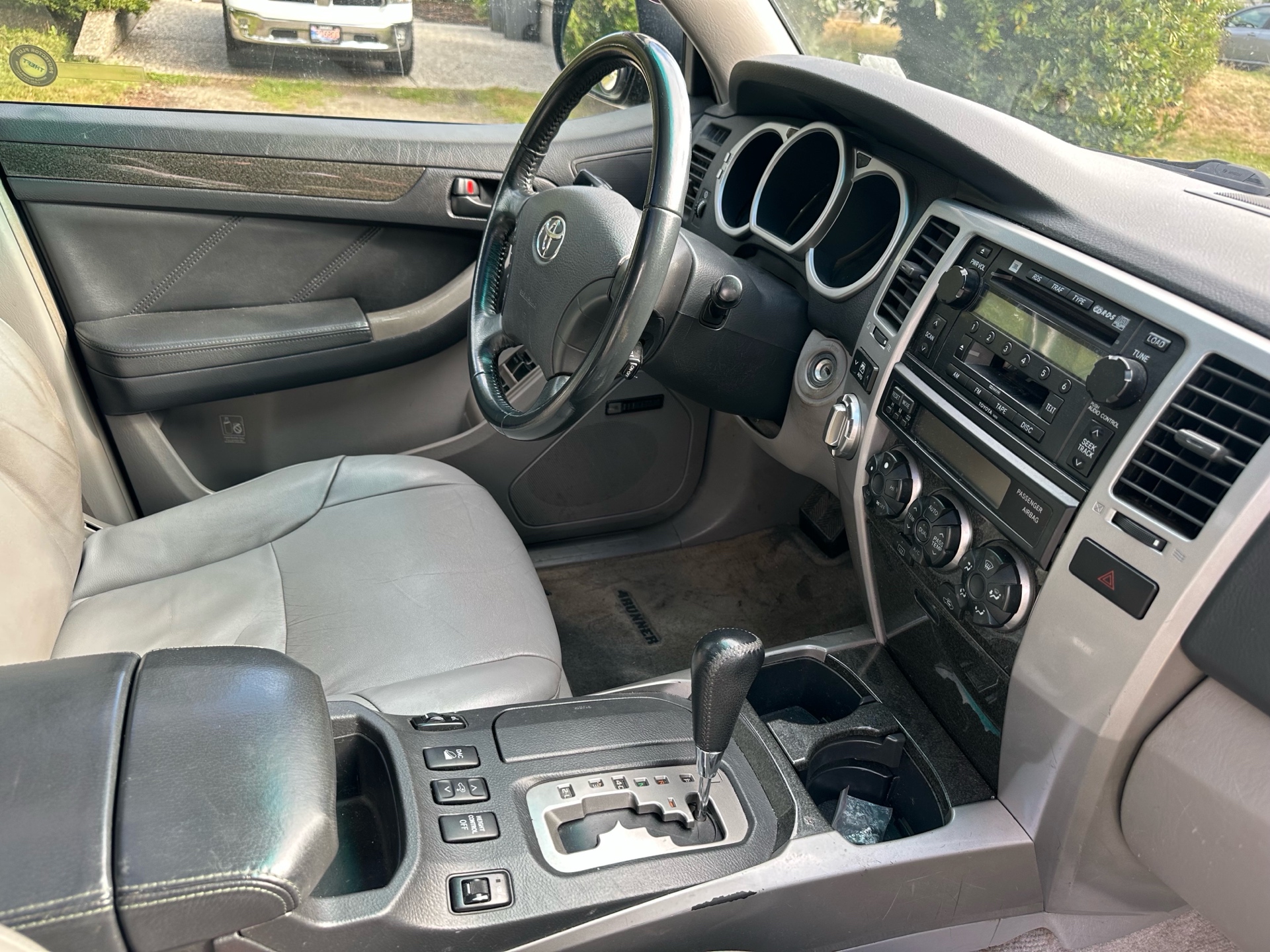 /choosesuperauto/2005-Toyota-4Runner-5594997654316949.jpg