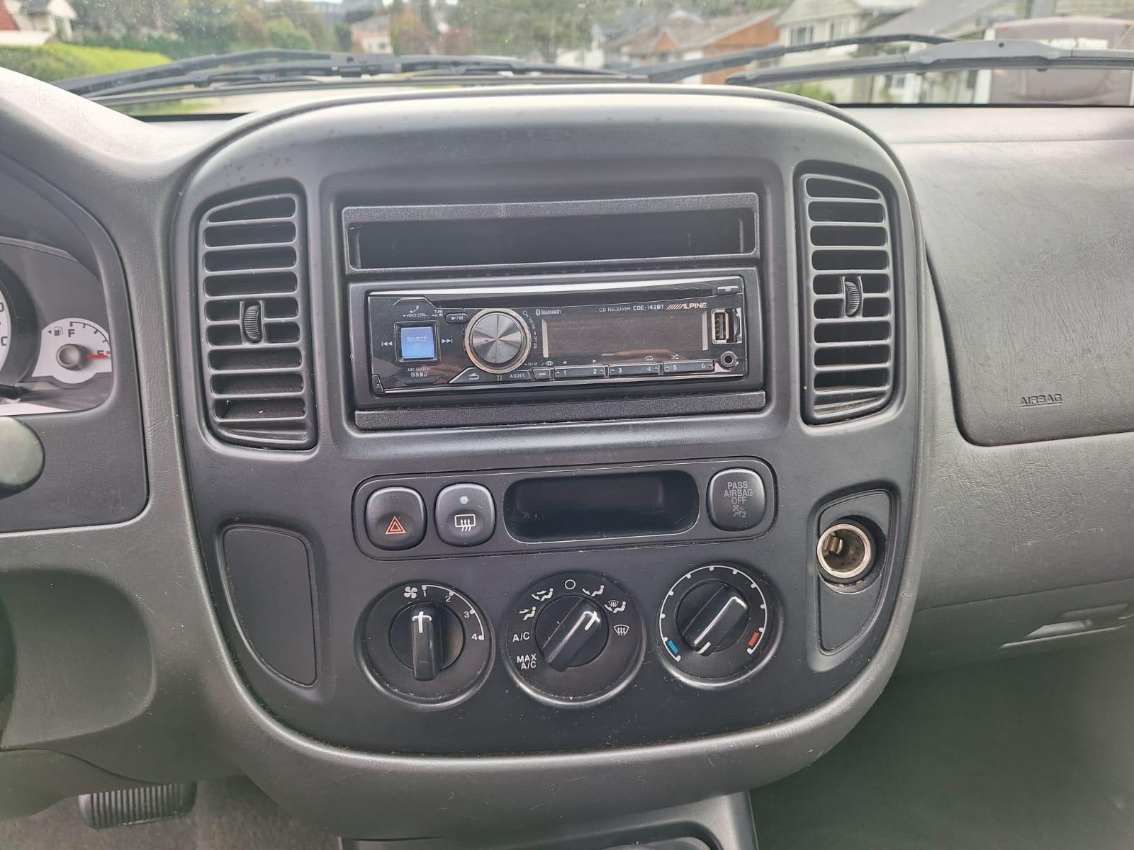 /choosesuperauto/2007-Ford-Escape-027743652279443864.jpg