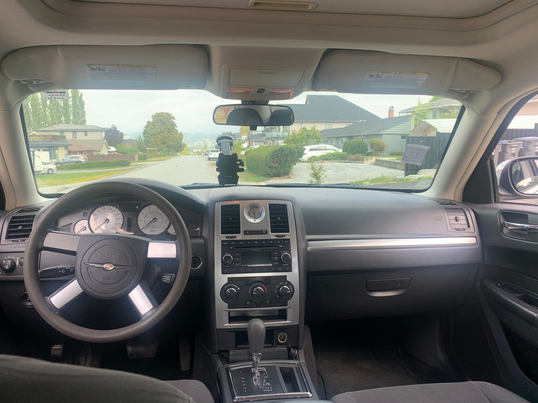 /choosesuperauto/2008-Chrysler-300-6364261942255605.jpg
