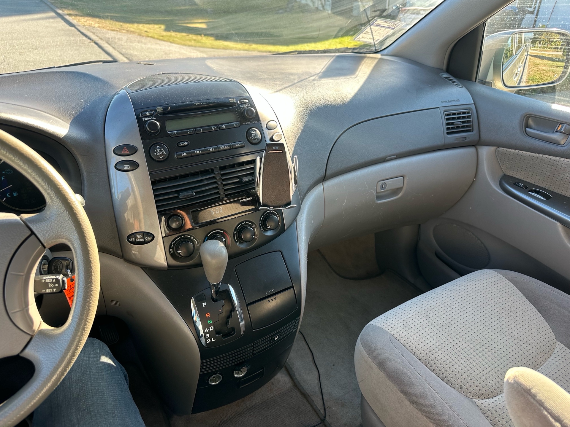 /choosesuperauto/2009-Toyota-Sienna-7054660530923802.jpg