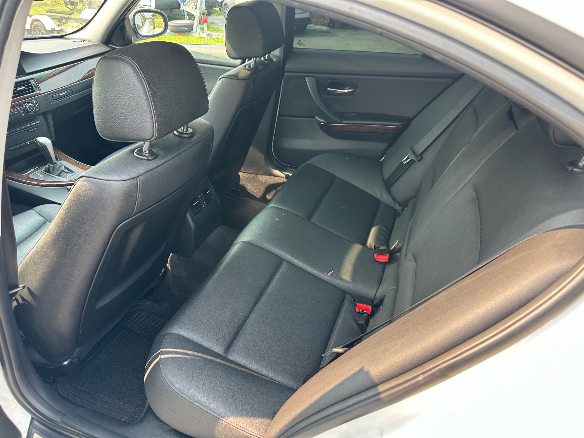 /choosesuperauto/2011-BMW-3Series-4843179992837232.jpg