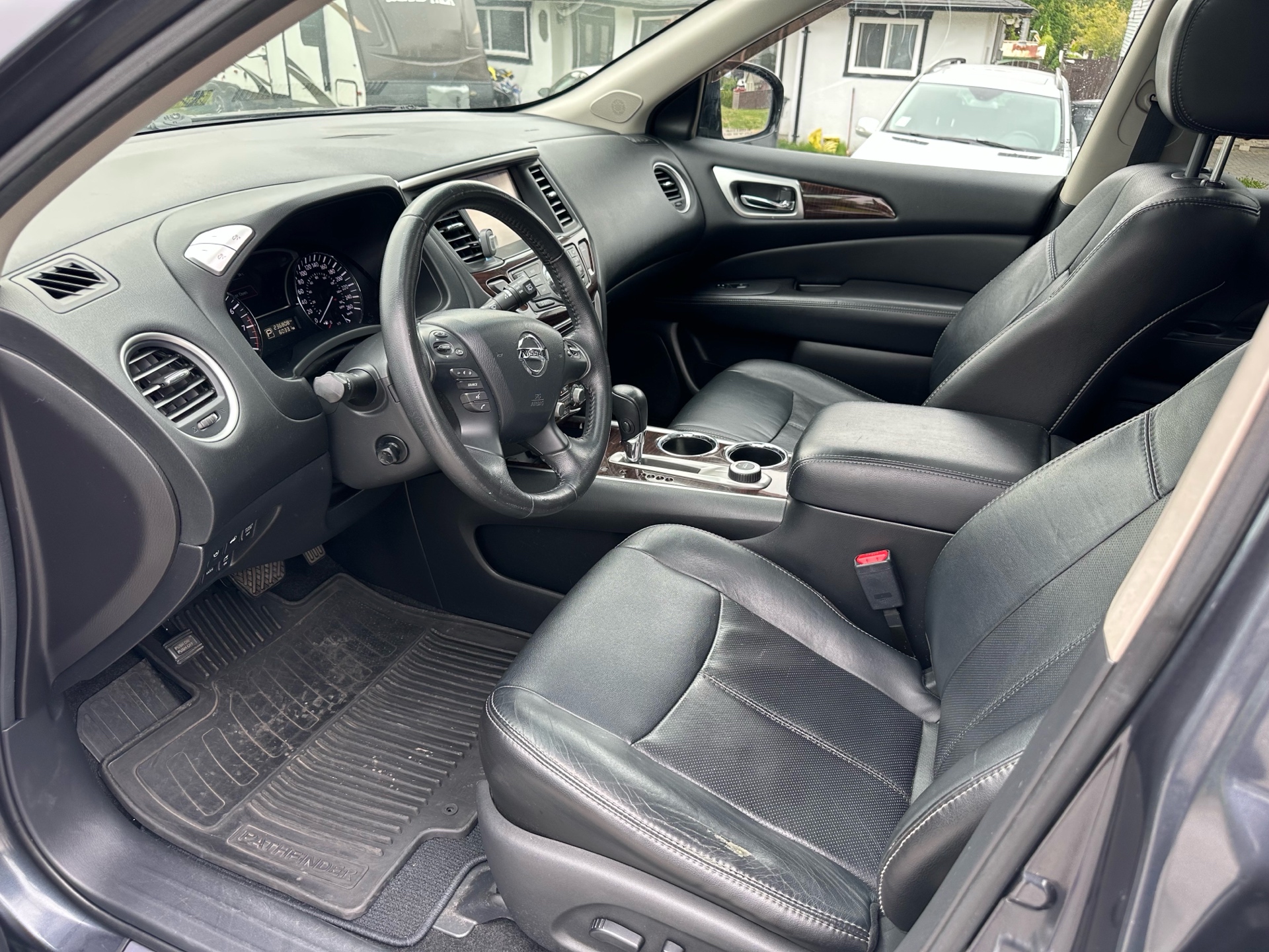 /choosesuperauto/2014-Nissan-Pathfinder-25012676971355385.jpg