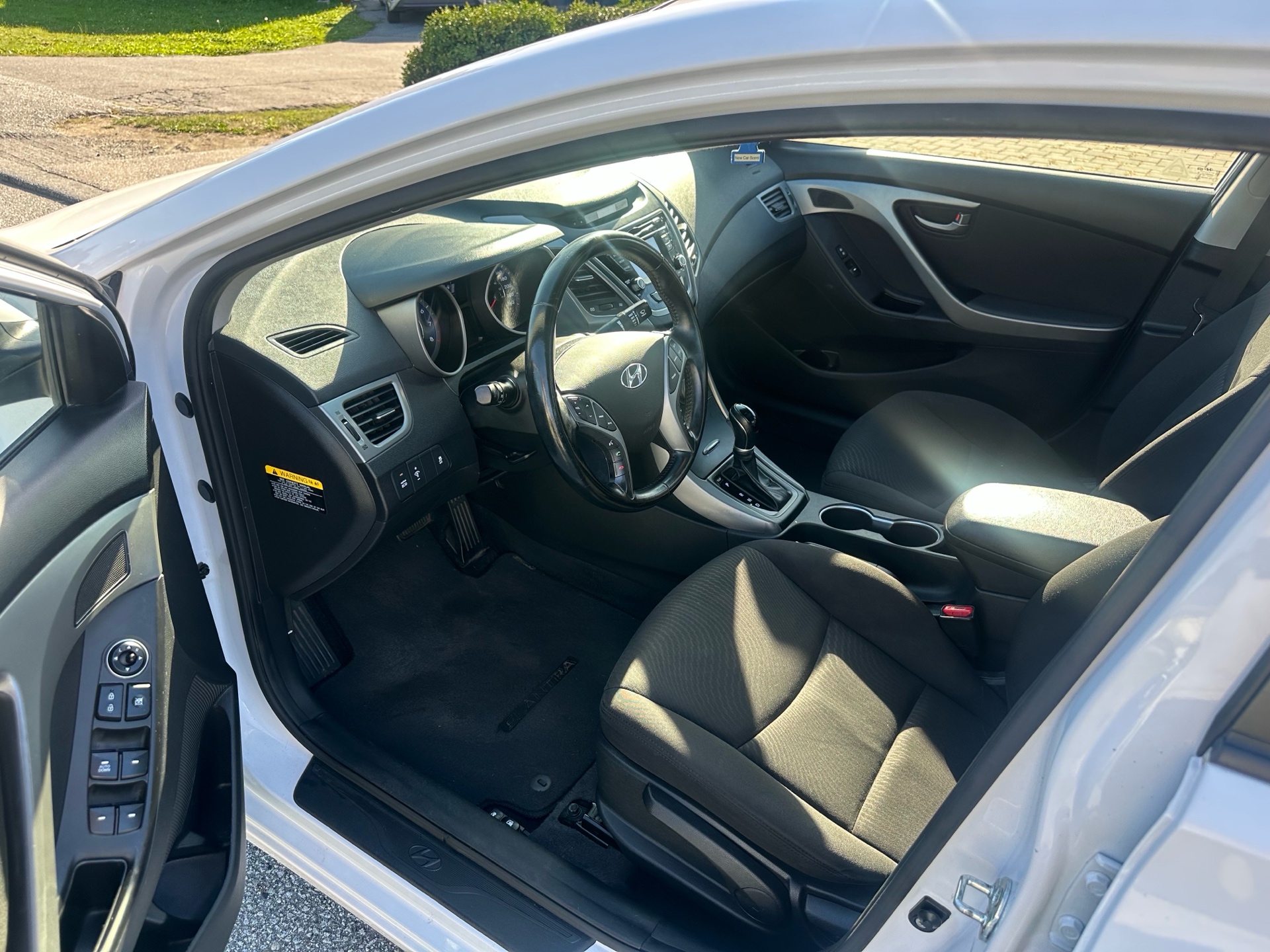 /choosesuperauto/2015-Hyundai-Elantra-48398695243880496.jpg