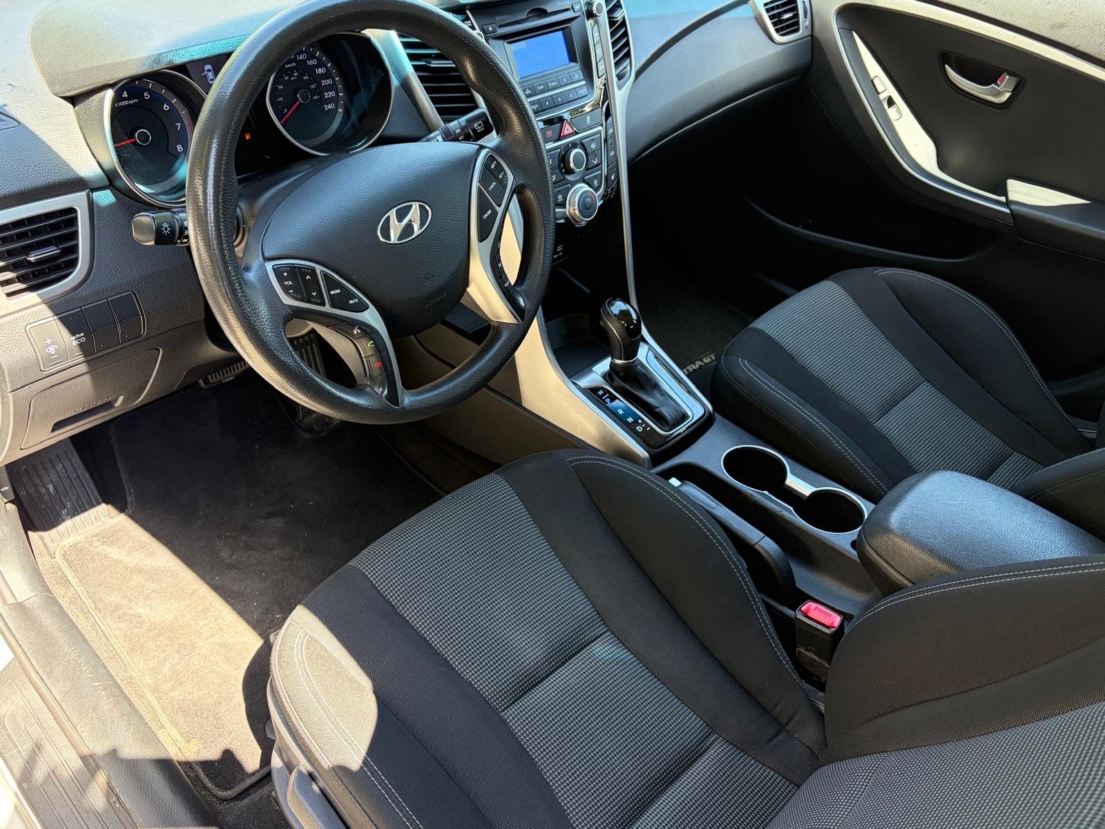 /choosesuperauto/2016-Hyundai-ElantraGT-400769021639539.jpg