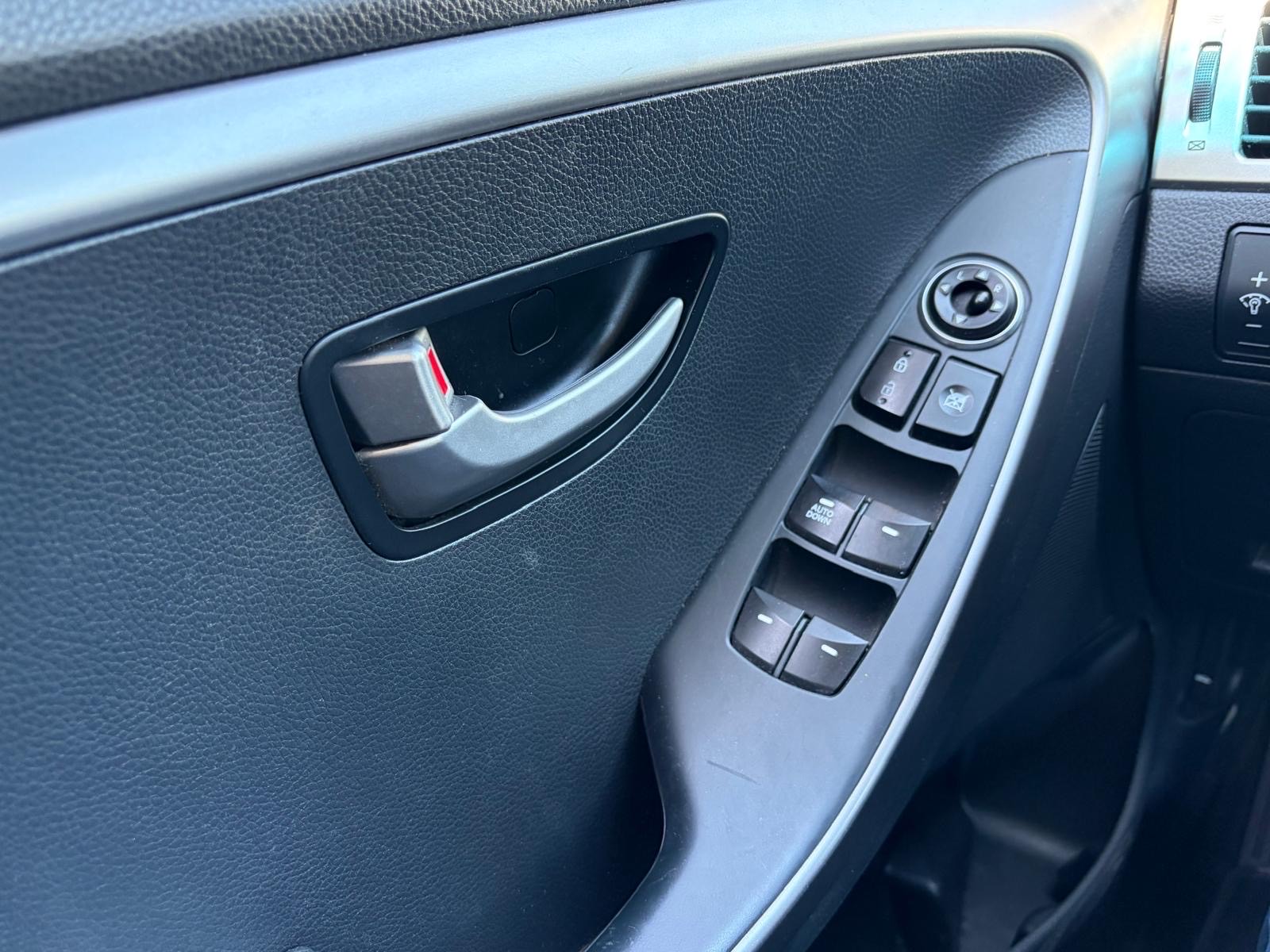 /choosesuperauto/2016-Hyundai-ElantraGT-8091596699363977.jpg