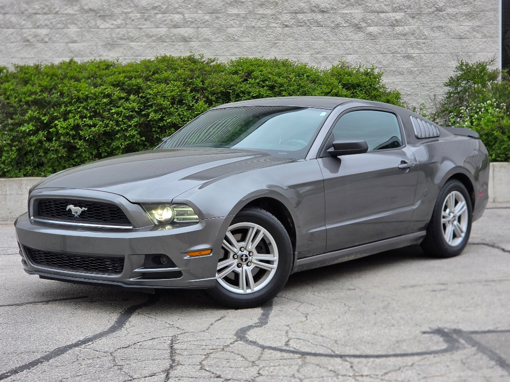 2013 Ford Mustang COUPE V6-AUTOMATIC-ONLY 86,000KM-CERTIFIED