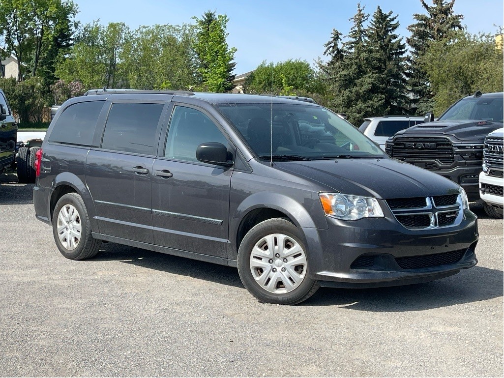 2017 Dodge Grand Caravan SXT **-1 OWNER-STOW N GO-NO ACCIDENTS-FULL SERVICE RECORDS**