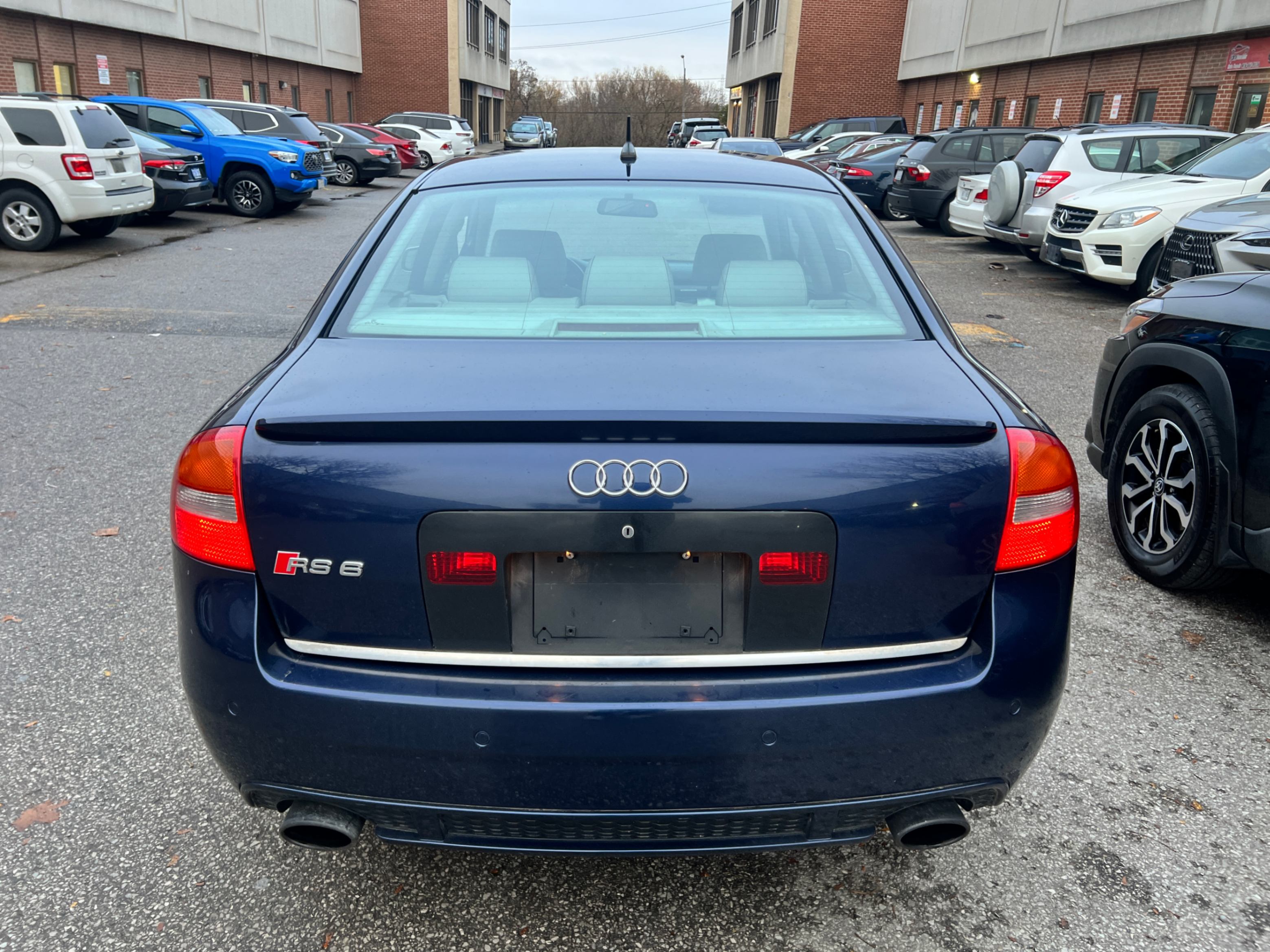 /crownautomobile/2004-Audi-RS6-9771443944203764.jpg
