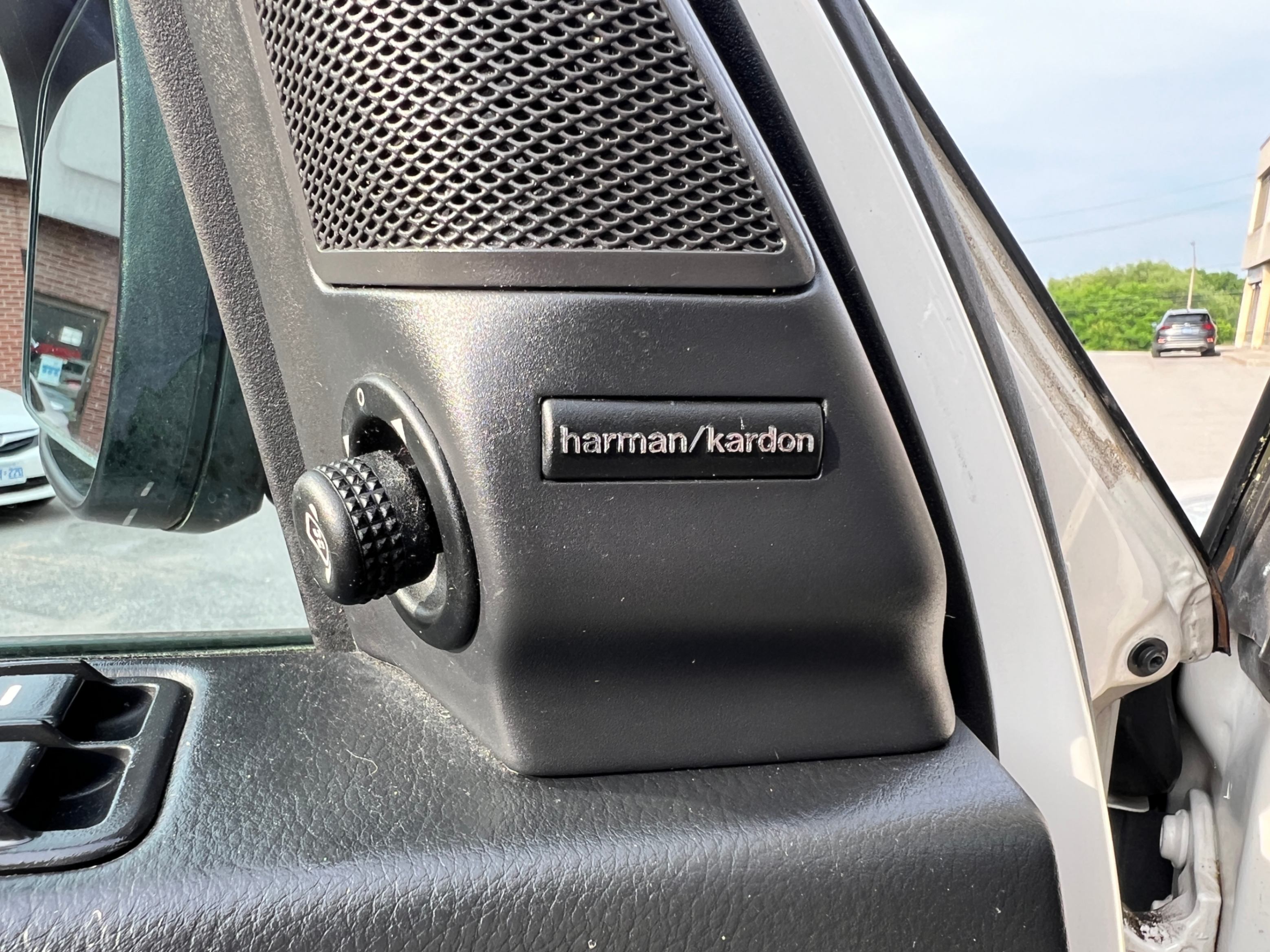 /crownautomobile/2008-LandRover-LR3-40555412807822866.jpg