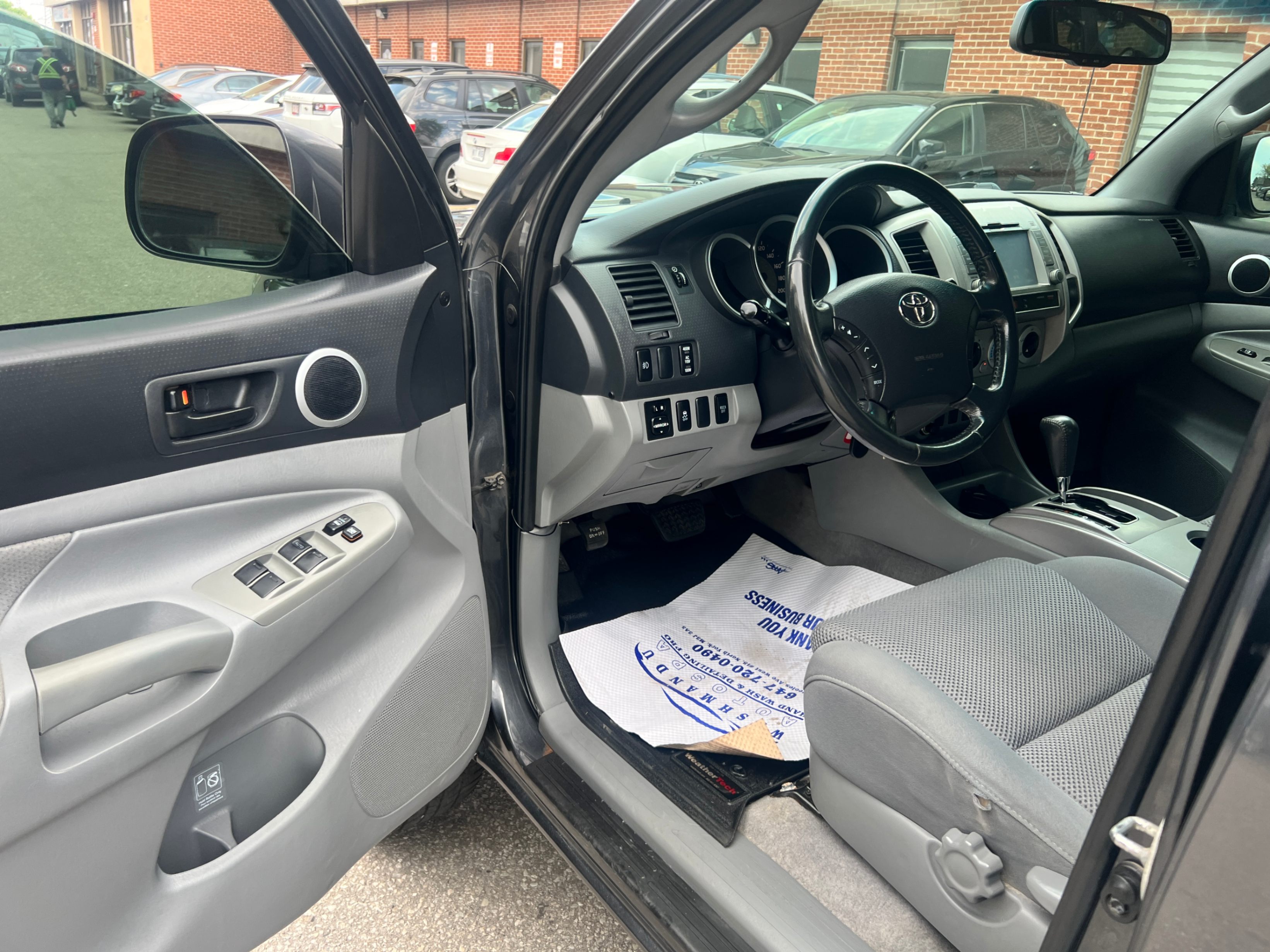 /crownautomobile/2009-Toyota-Tacoma-8709604686830574.jpg
