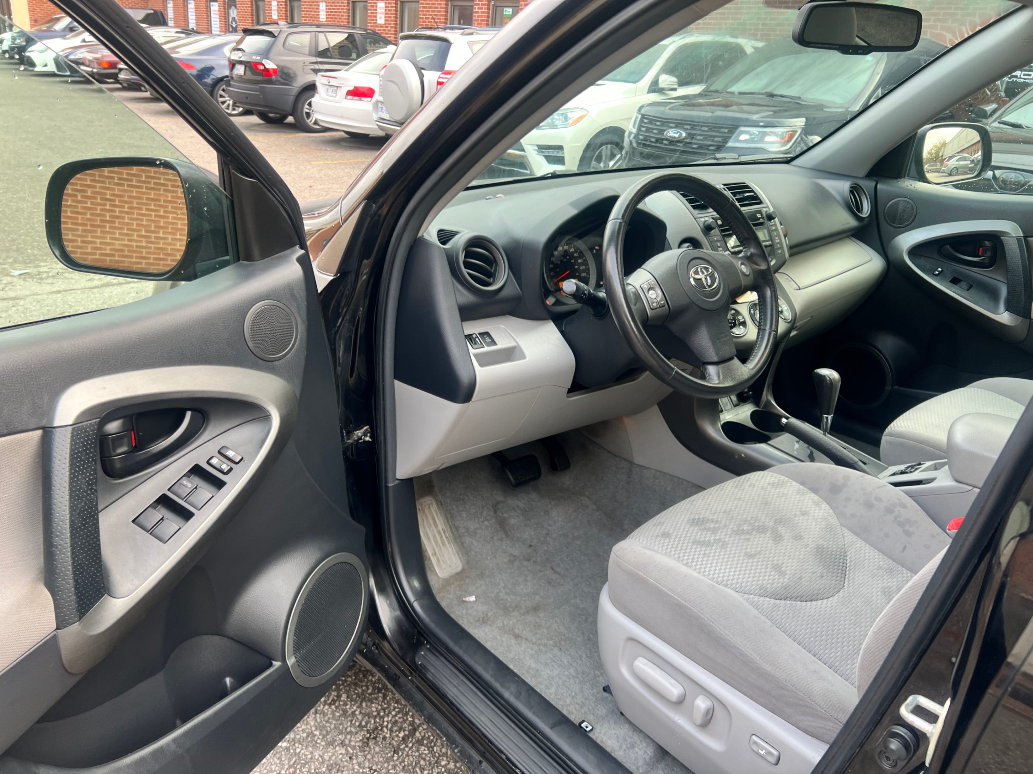 /crownautomobile/2010-Toyota-RAV4-5216813761909296.jpg