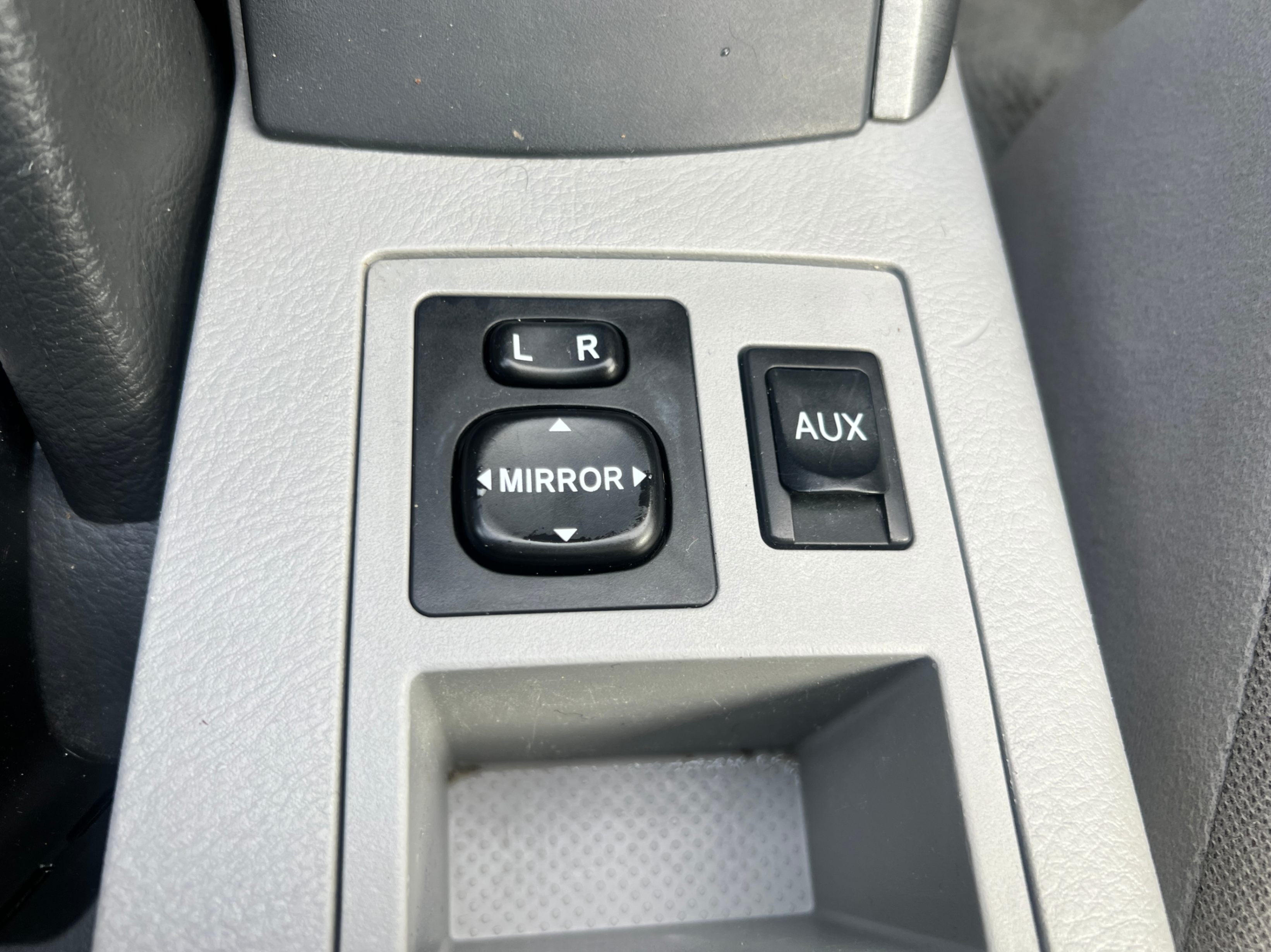 /crownautomobile/2010-Toyota-RAV4-7155053797375737.jpg