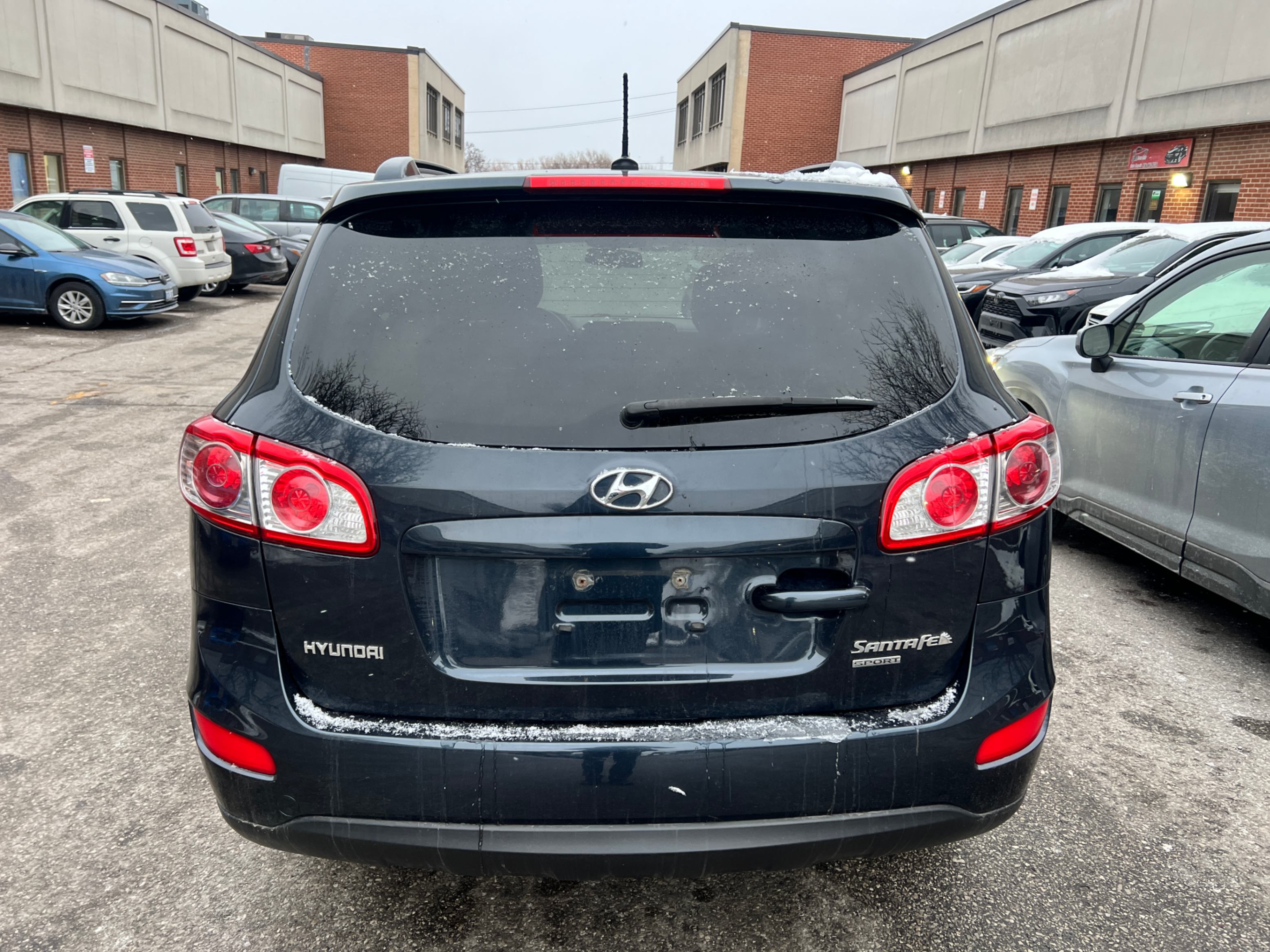 /crownautomobile/2011-Hyundai-SantaFe-6584444007062482.jpg
