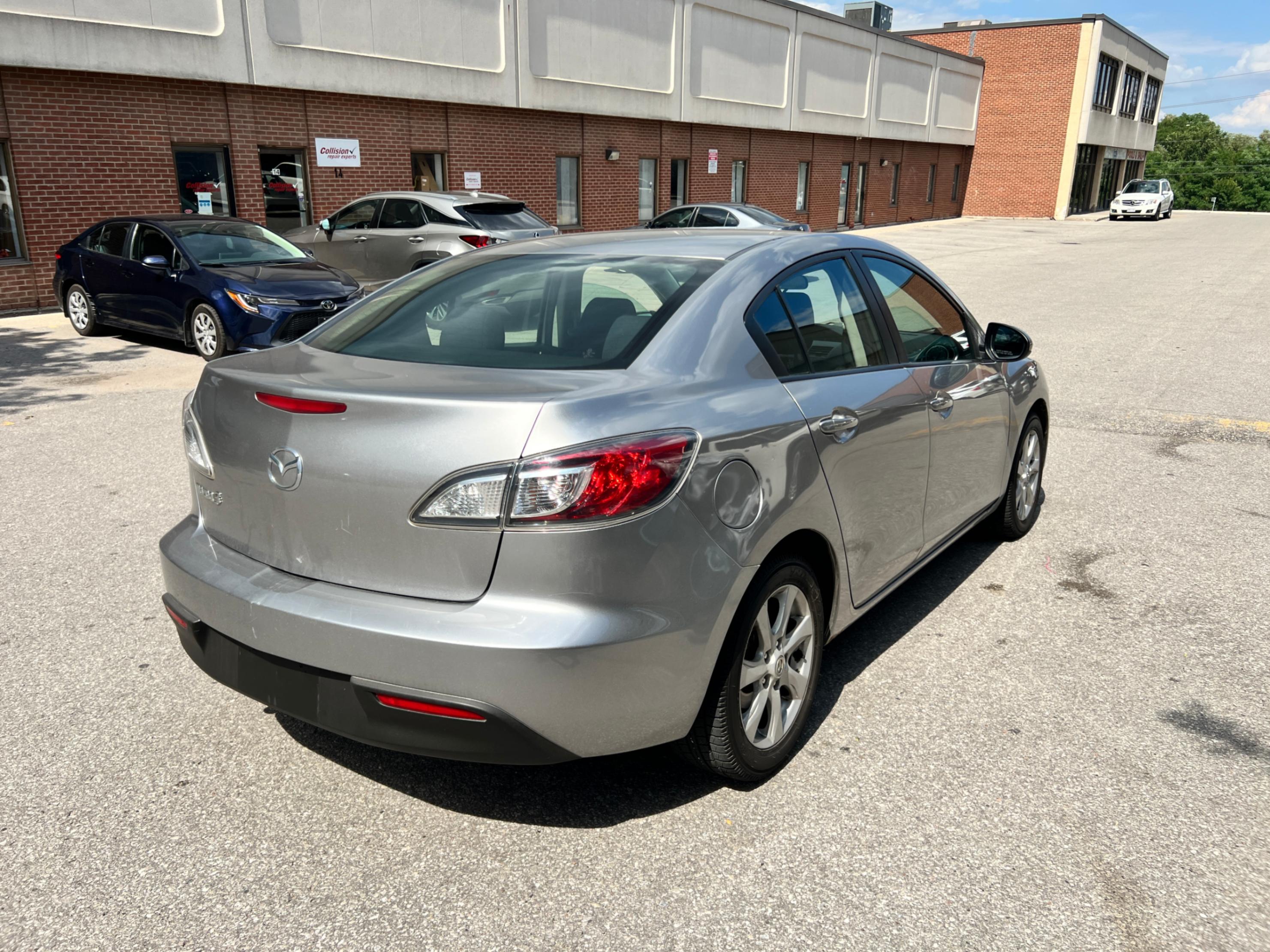 /crownautomobile/2011-Mazda-Mazda3-9831674444706673.jpg