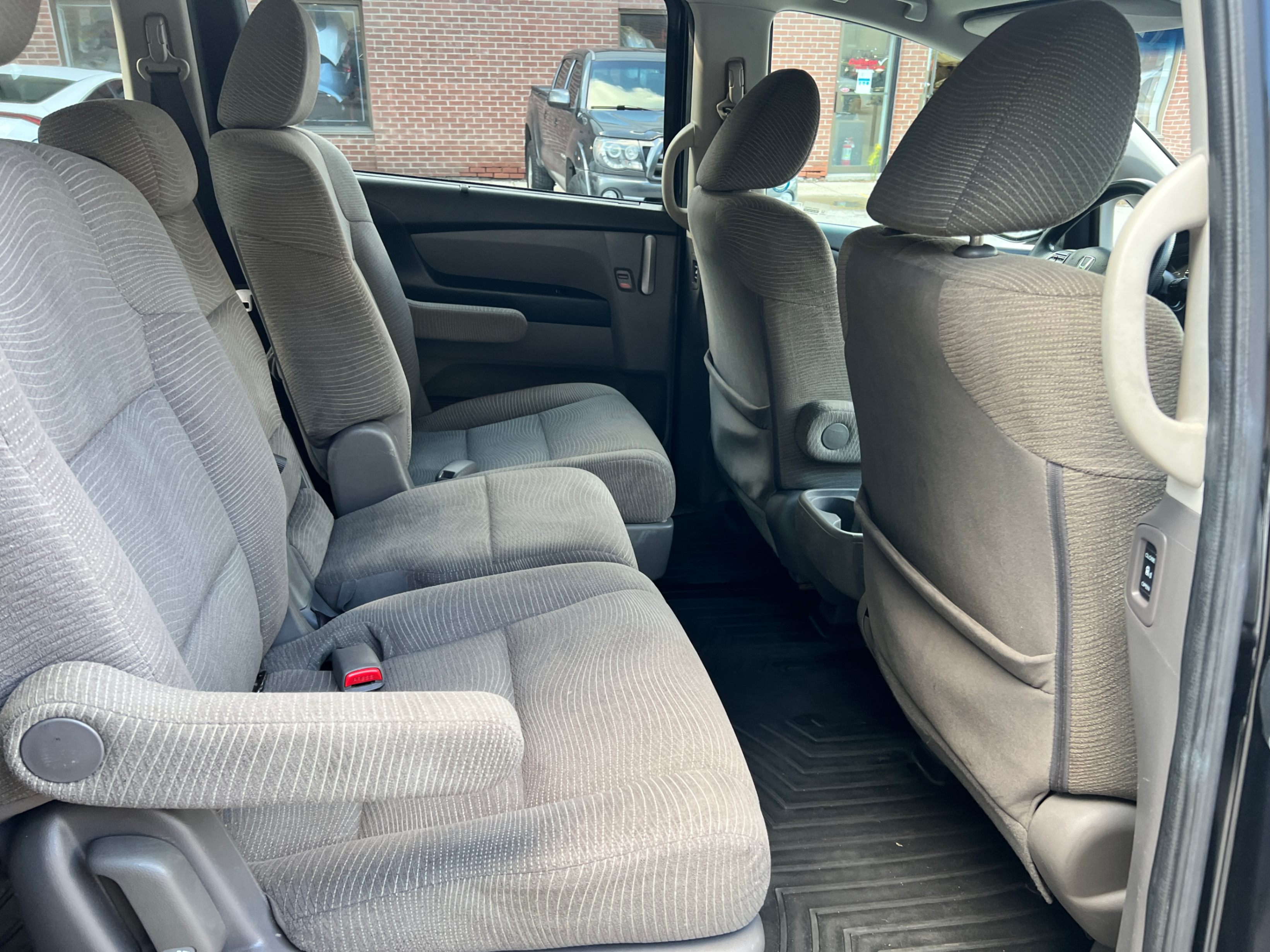 /crownautomobile/2012-Honda-Odyssey-907839053371627.jpg