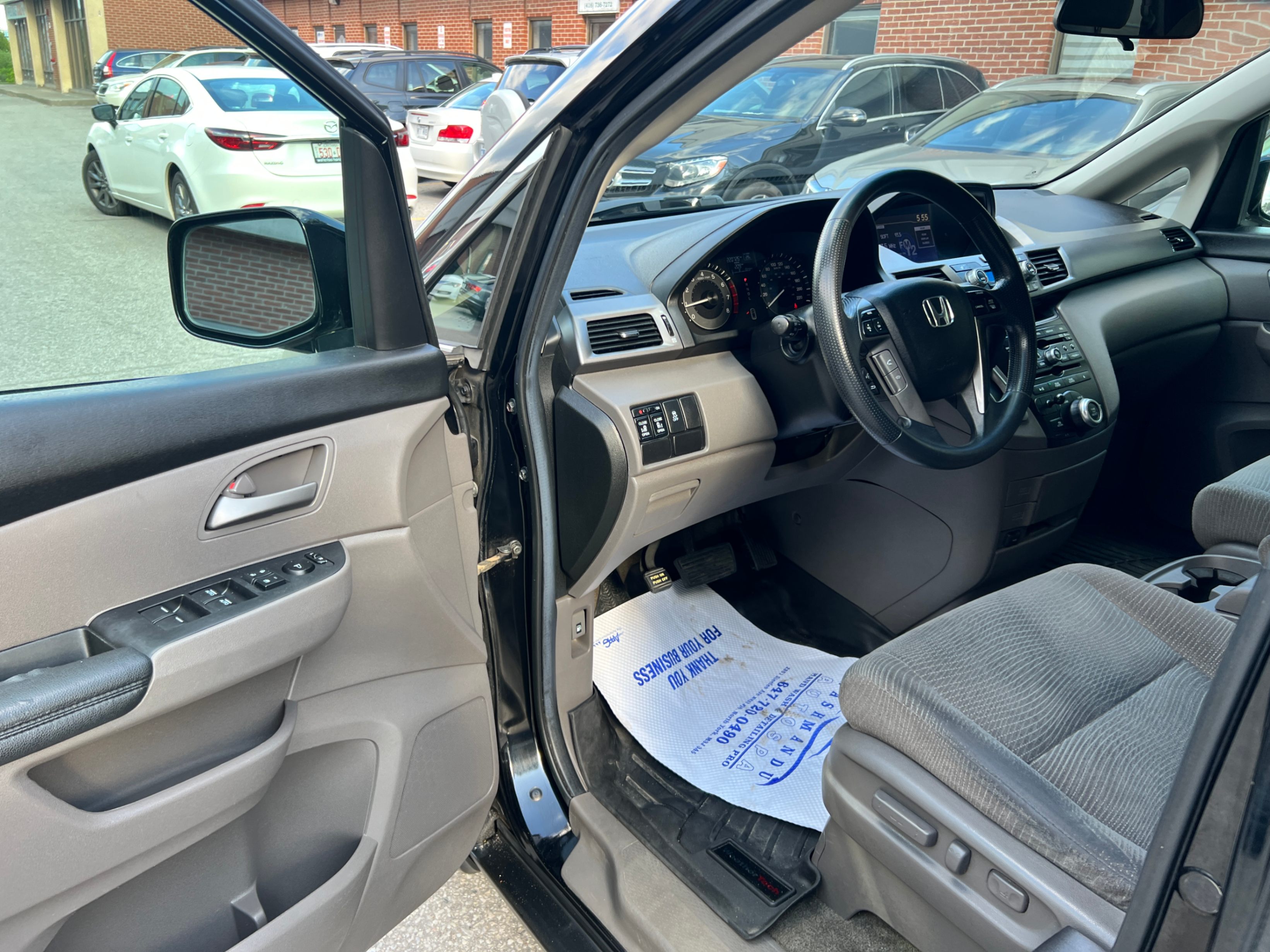 /crownautomobile/2012-Honda-Odyssey-9749688728835255.jpg