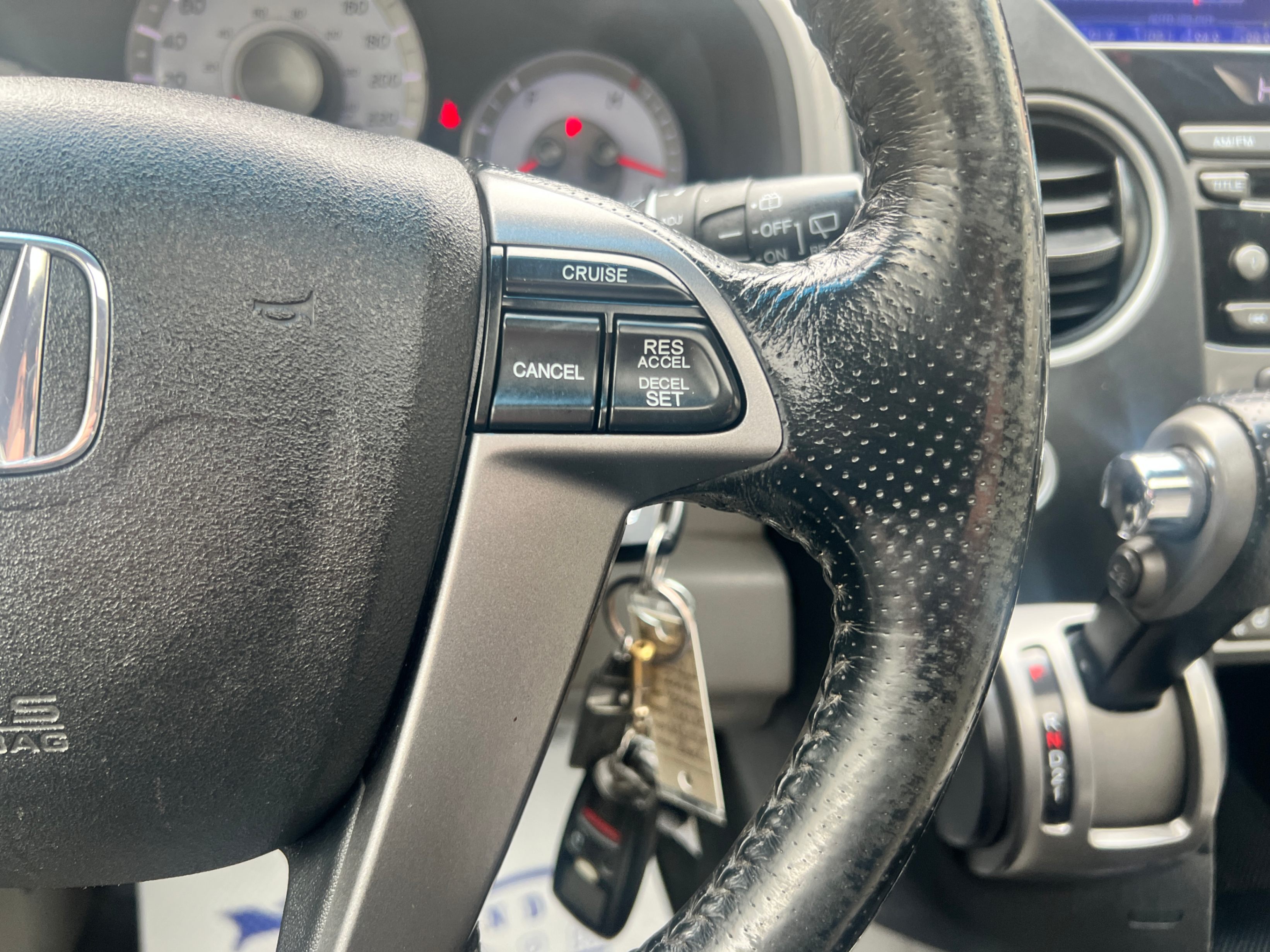 /crownautomobile/2012-Honda-Pilot-5635137788357503.jpg
