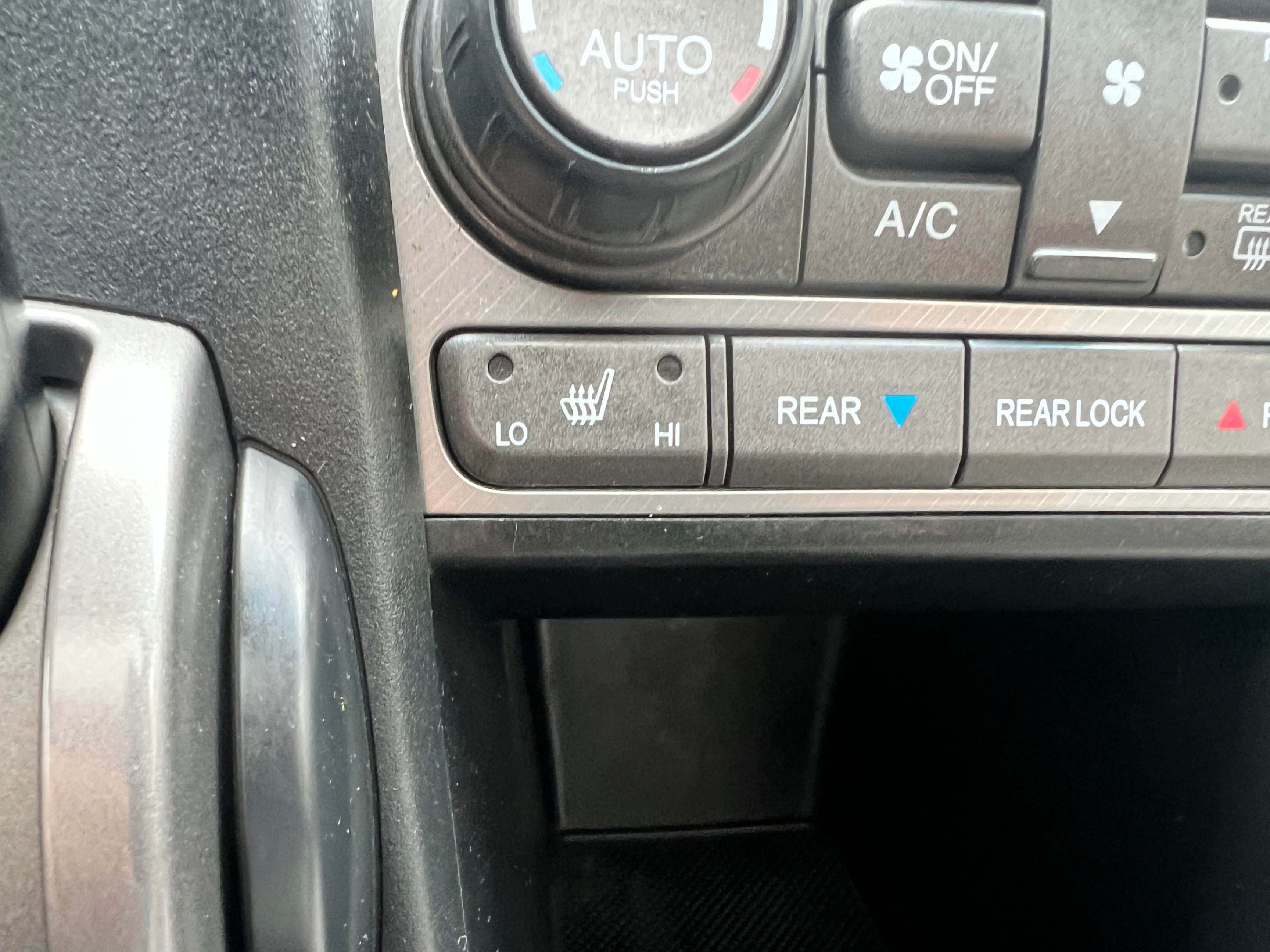 /crownautomobile/2012-Honda-Pilot-7997436715374353.jpg