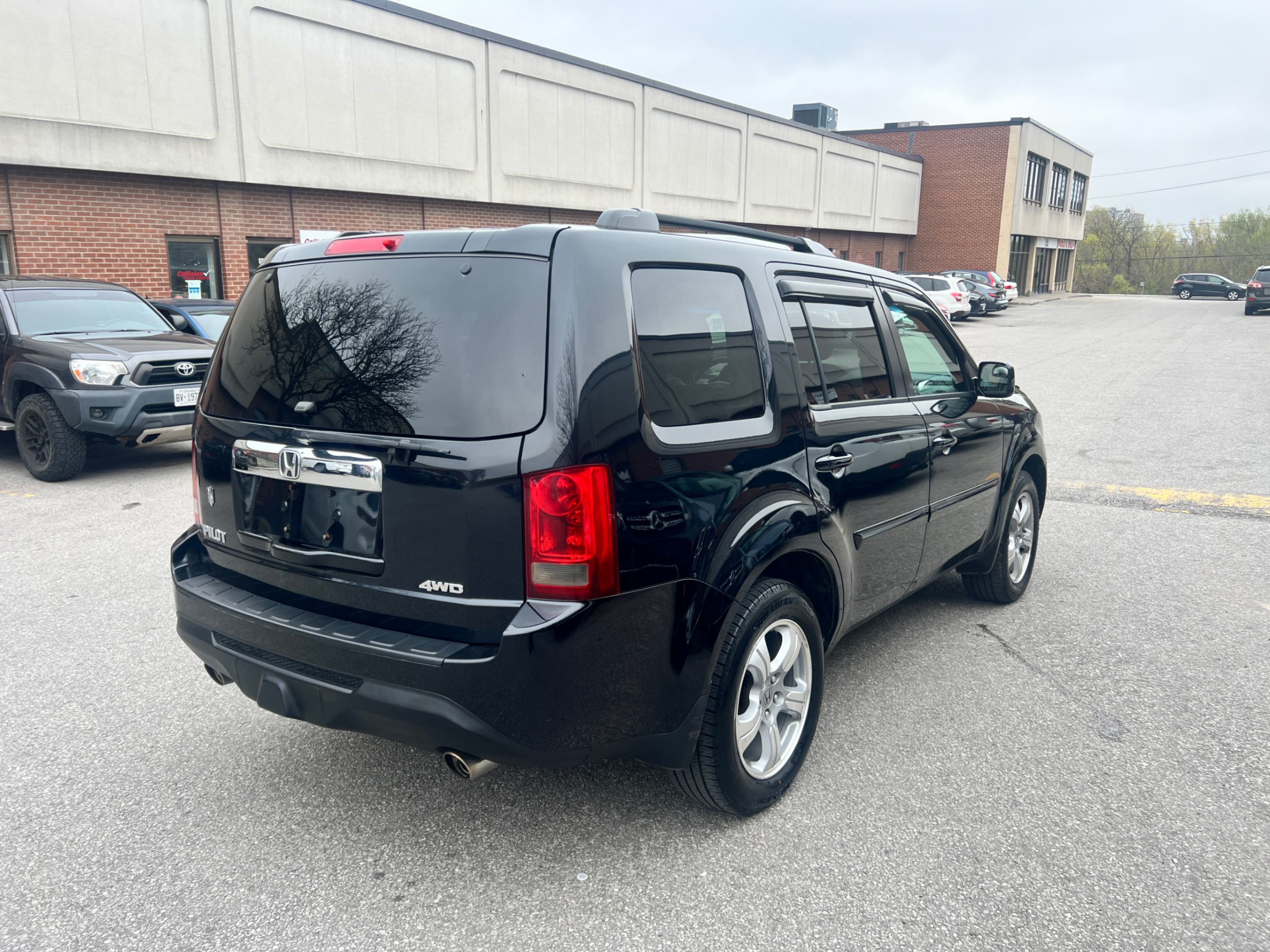 /crownautomobile/2012-Honda-Pilot-9026434525555376.jpg