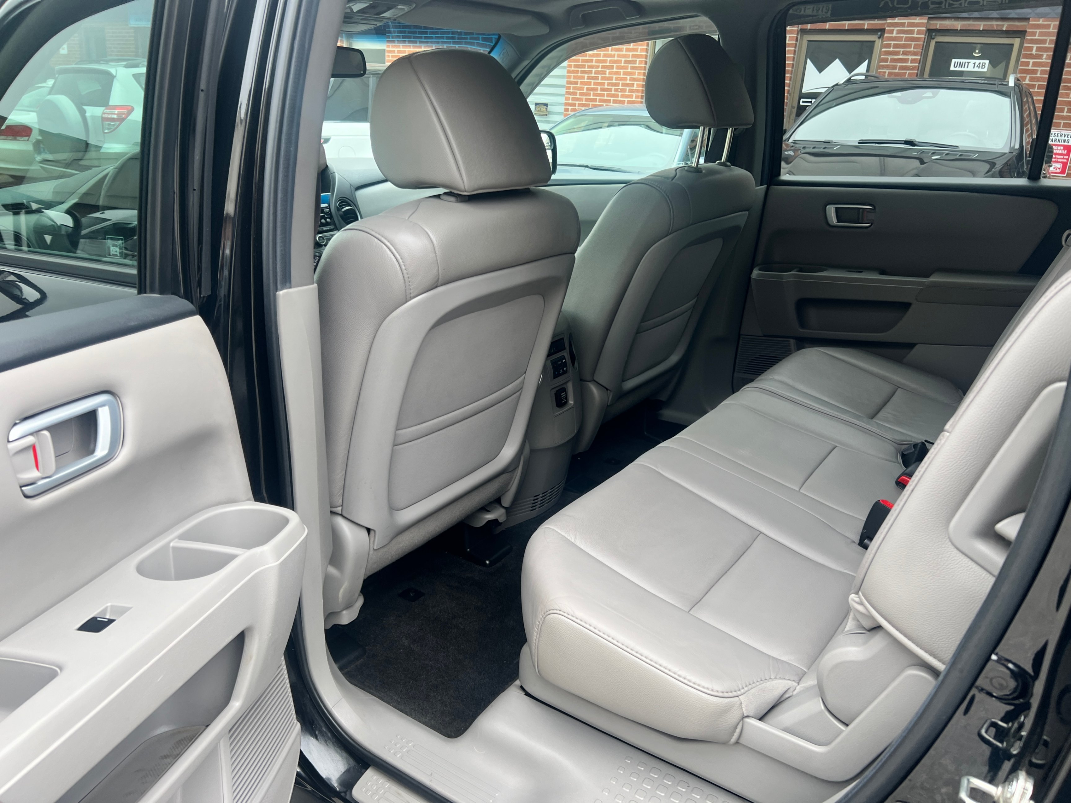 /crownautomobile/2012-Honda-Pilot-9066312944144861.jpg