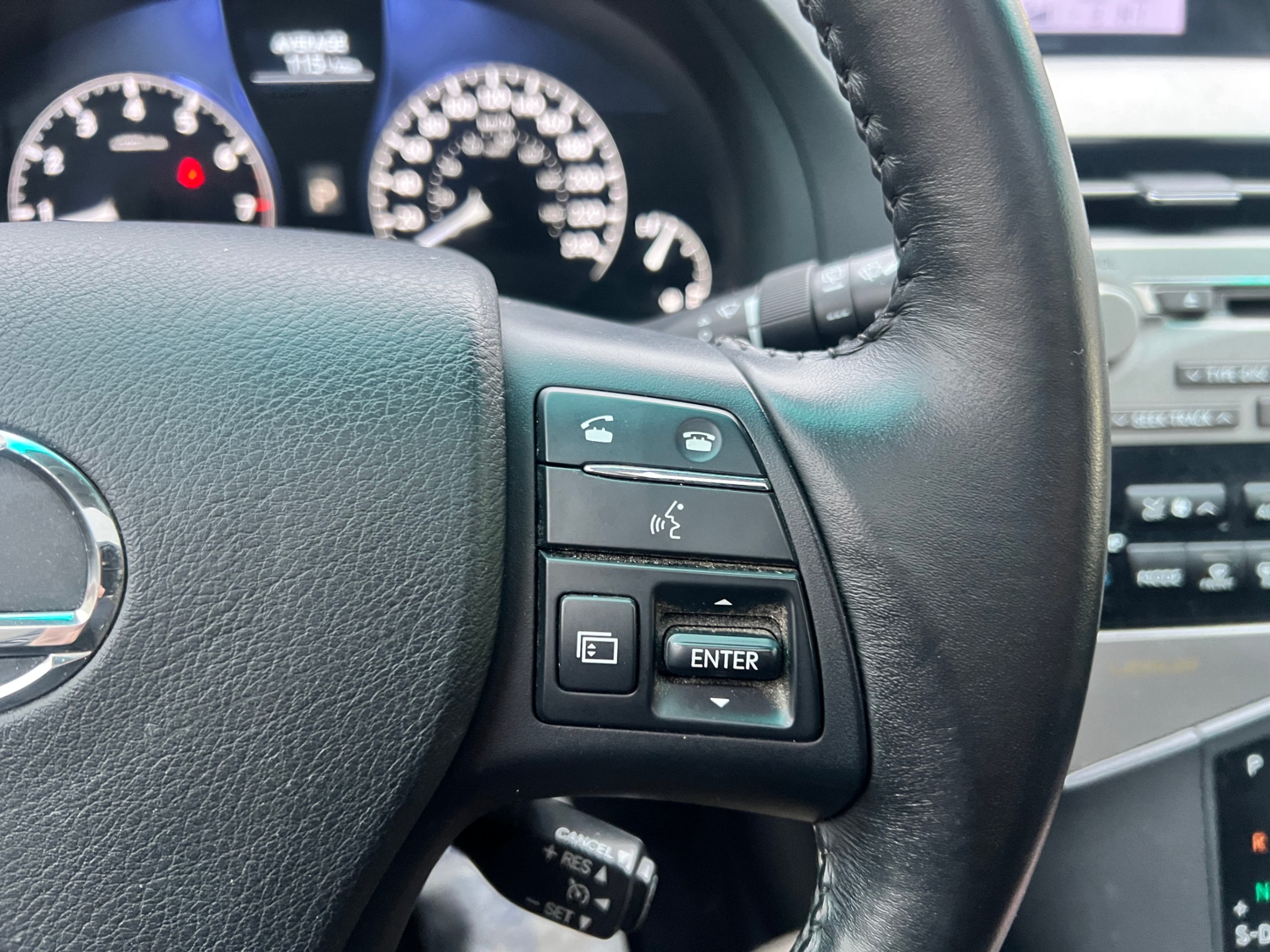 /crownautomobile/2012-Lexus-RX350-37187715084252426.jpg