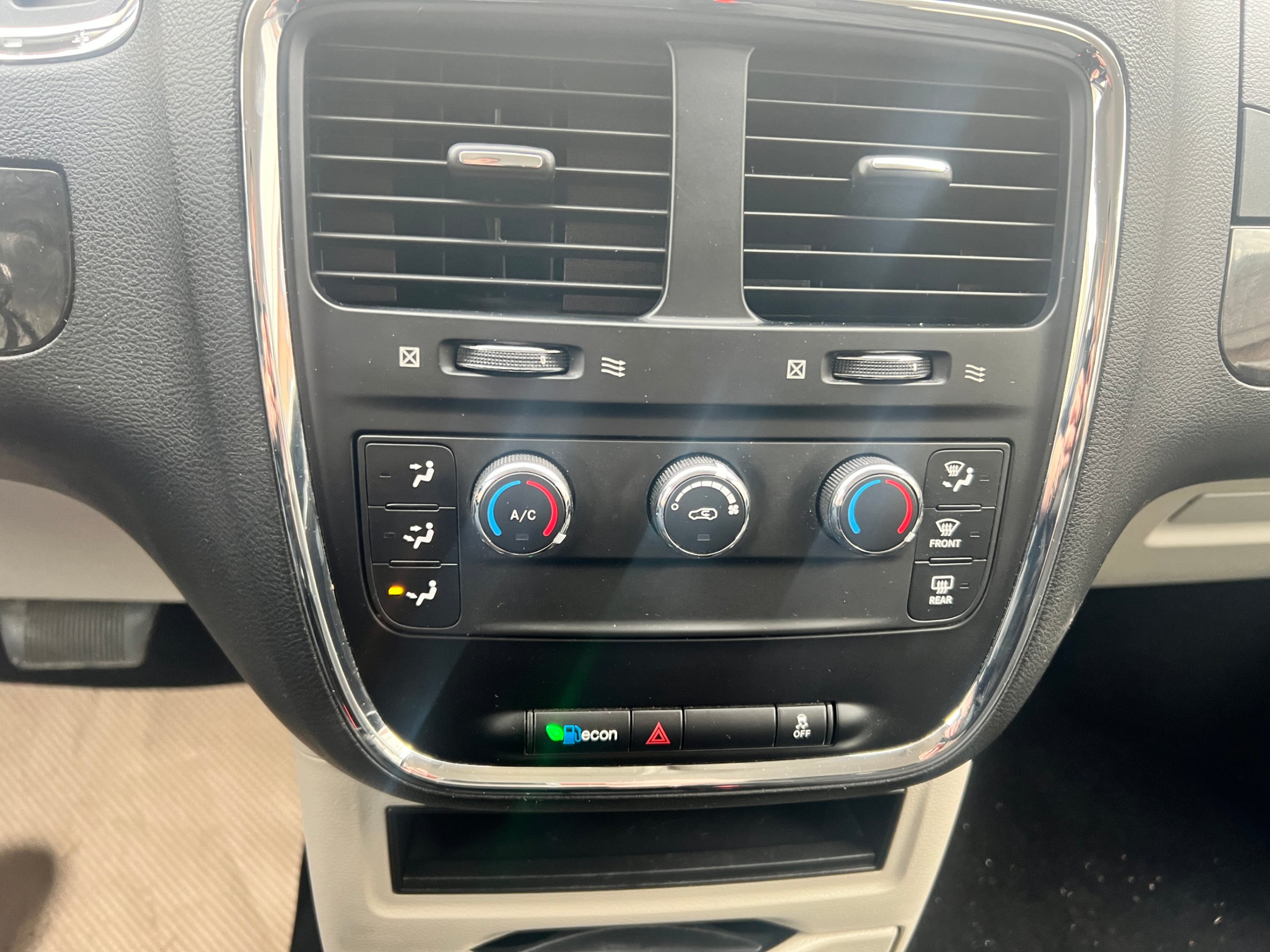 /crownautomobile/2013-Dodge-GrandCaravan-4715913542158878.jpg