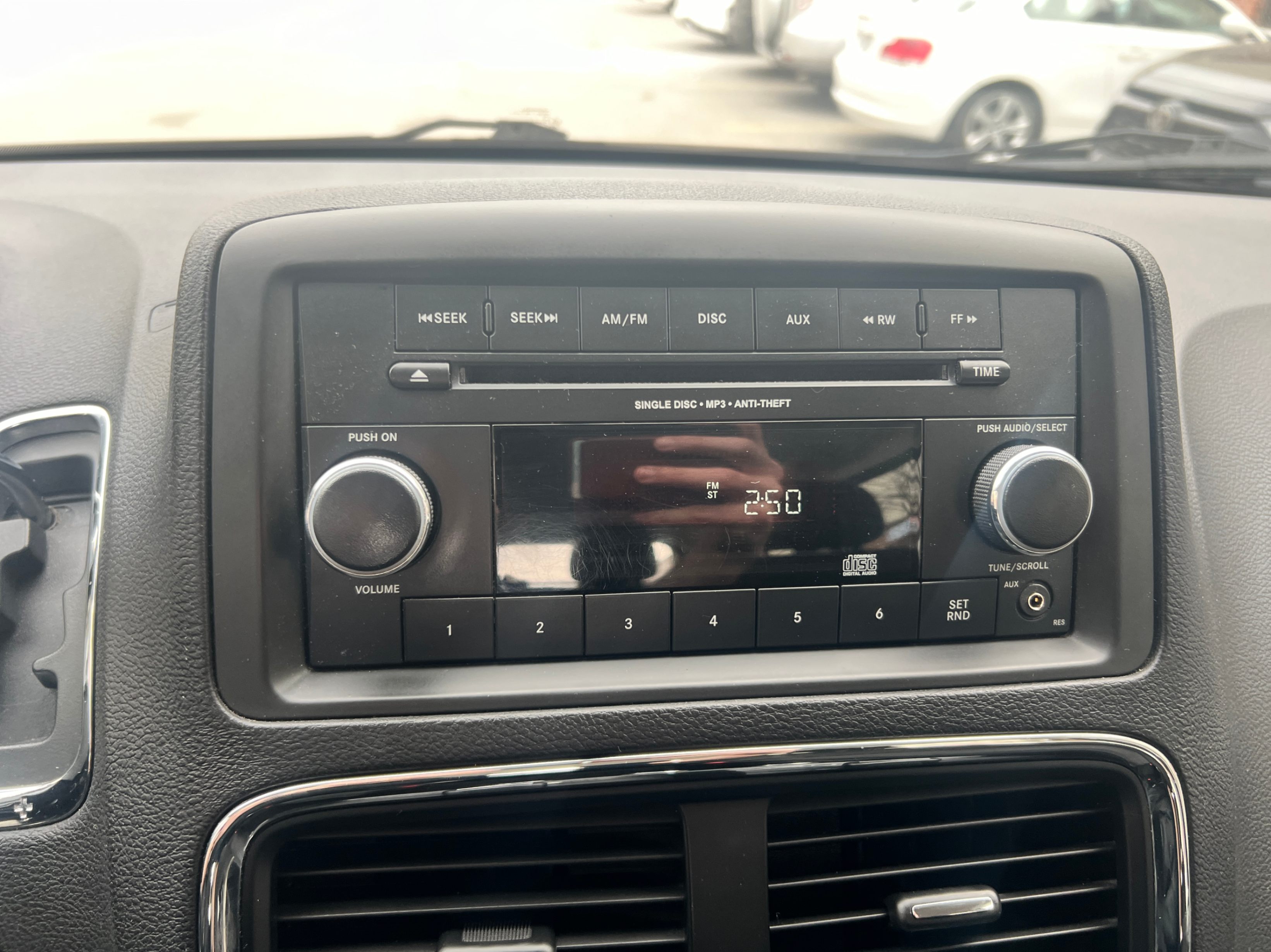 /crownautomobile/2013-Dodge-GrandCaravan-588101844237656.jpg