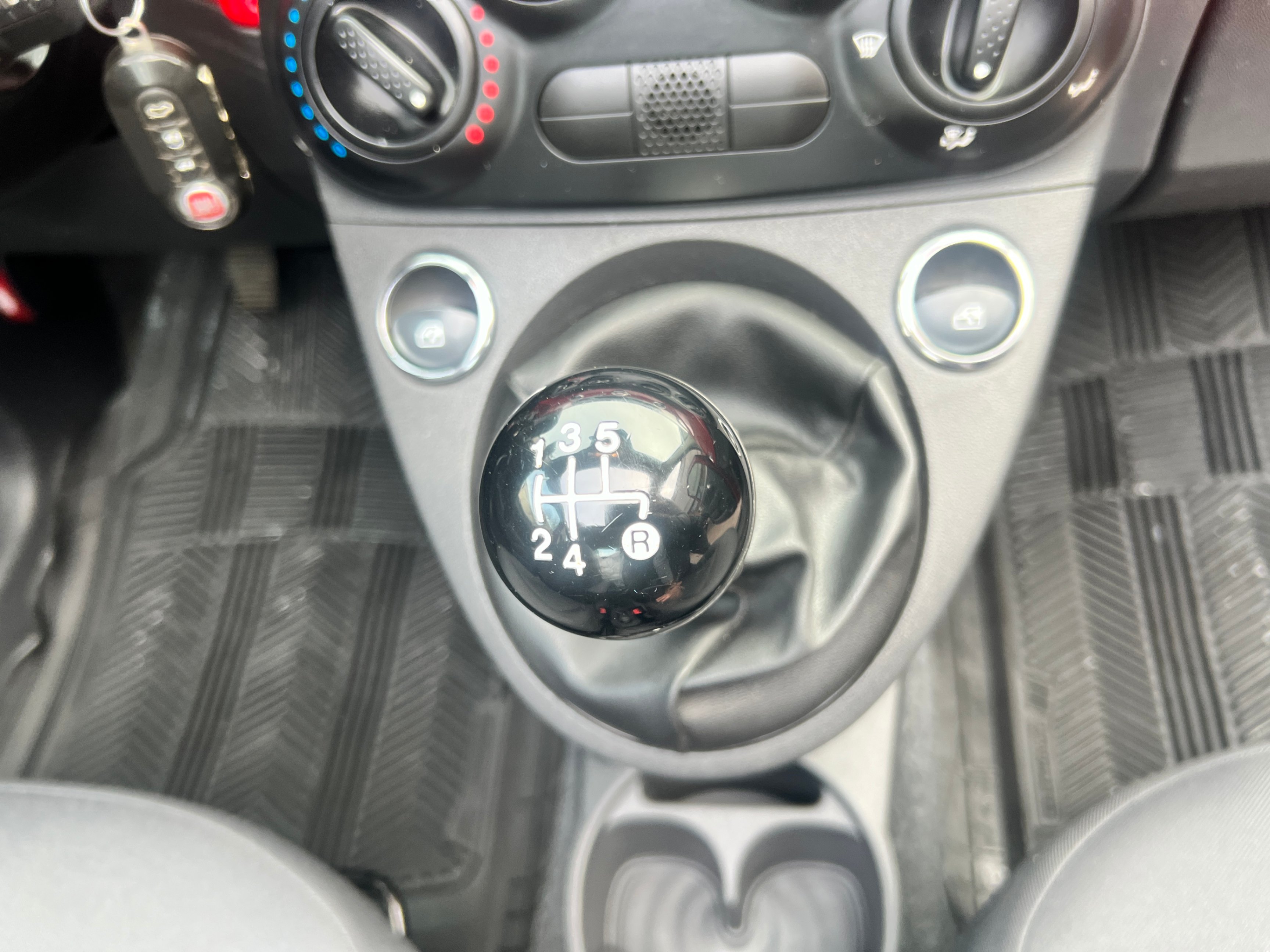 /crownautomobile/2014-FIAT-500c-41814290148332.jpg