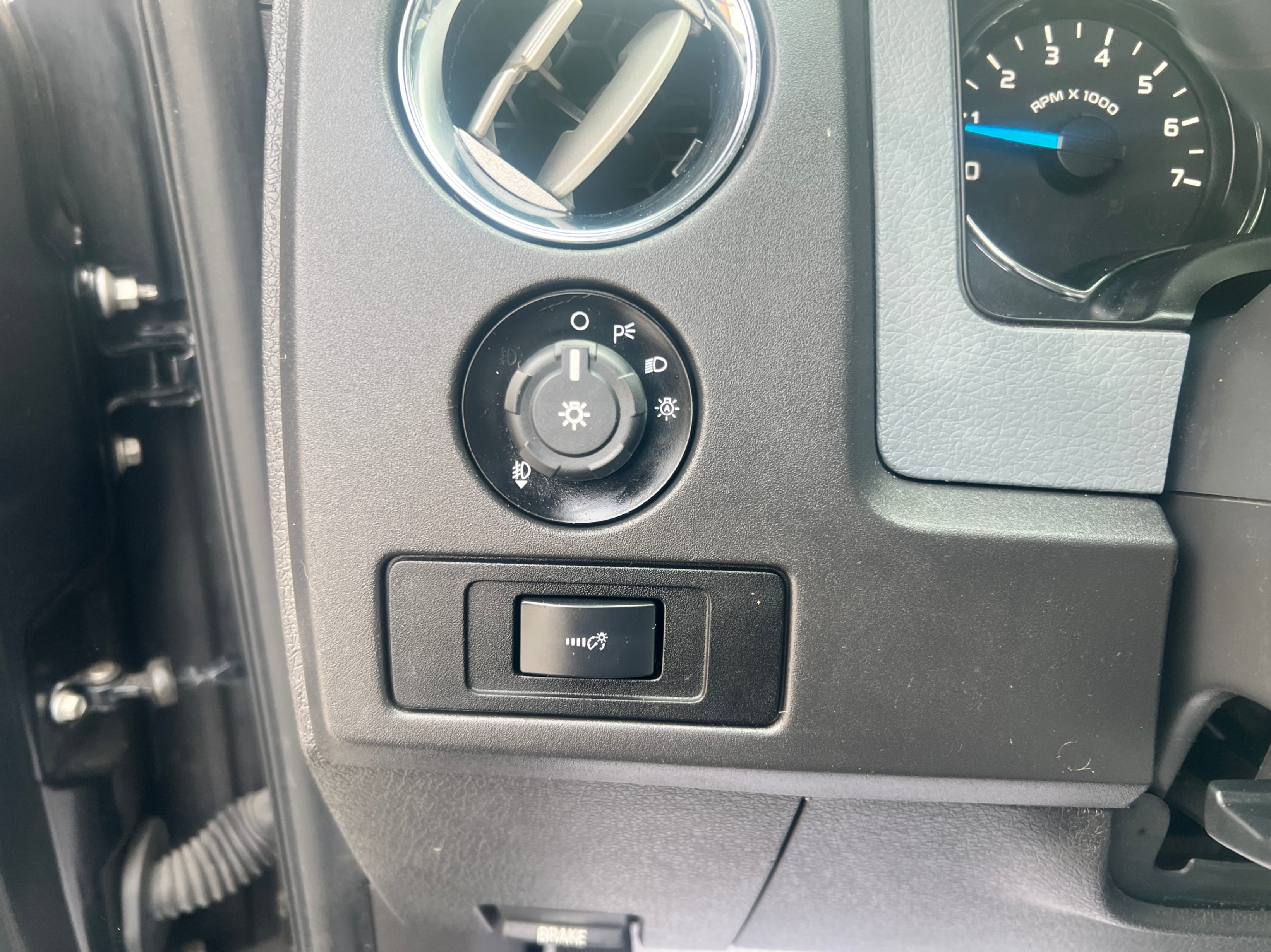 /crownautomobile/2014-Ford-F-150-7288960905372848.jpg
